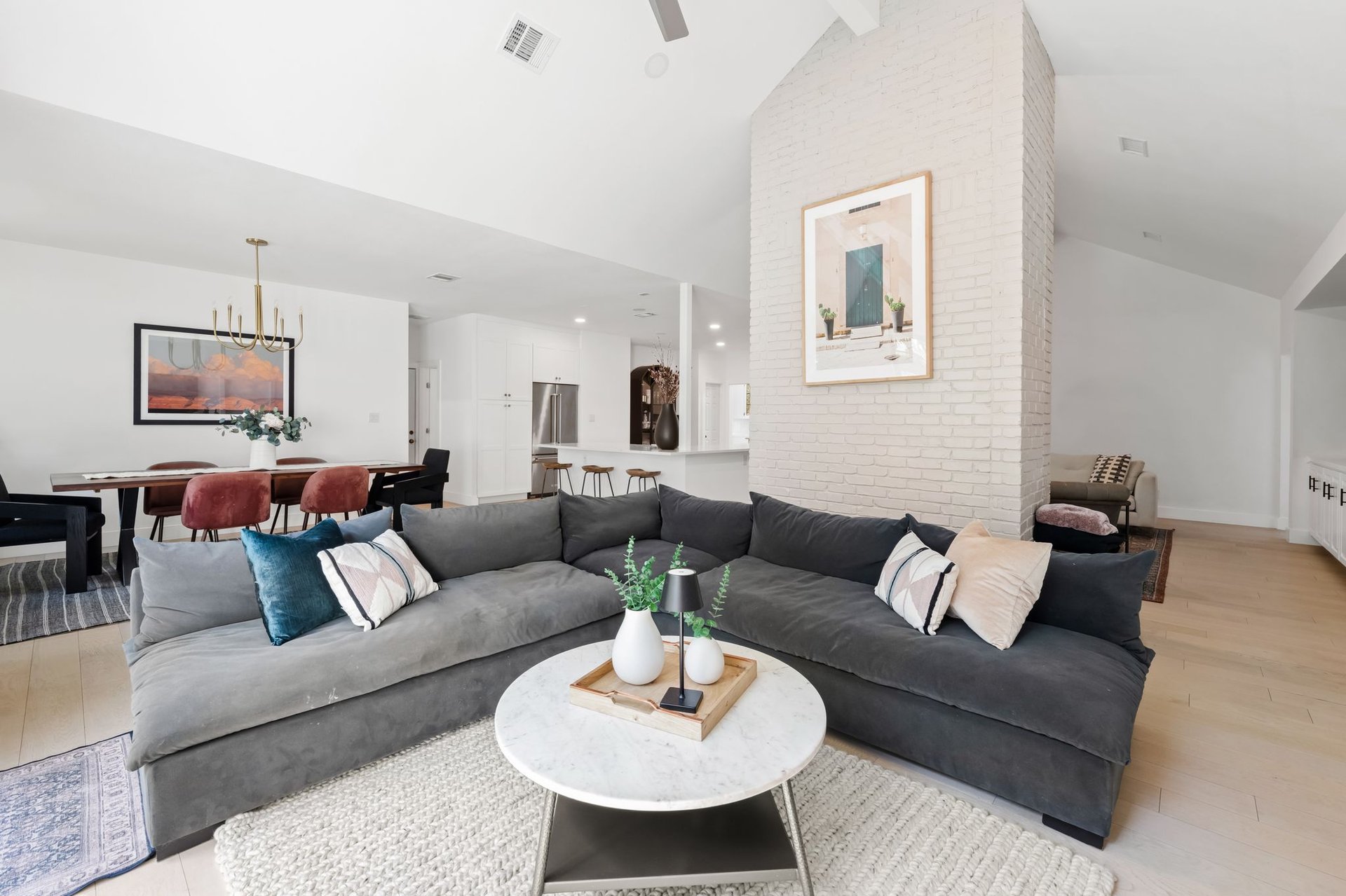 7302 Anaqua Dr