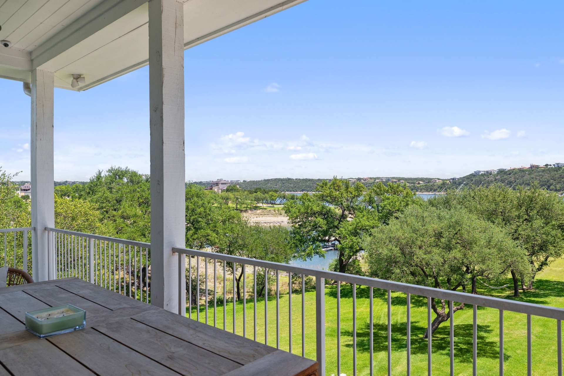 1209 Edgewater Drive