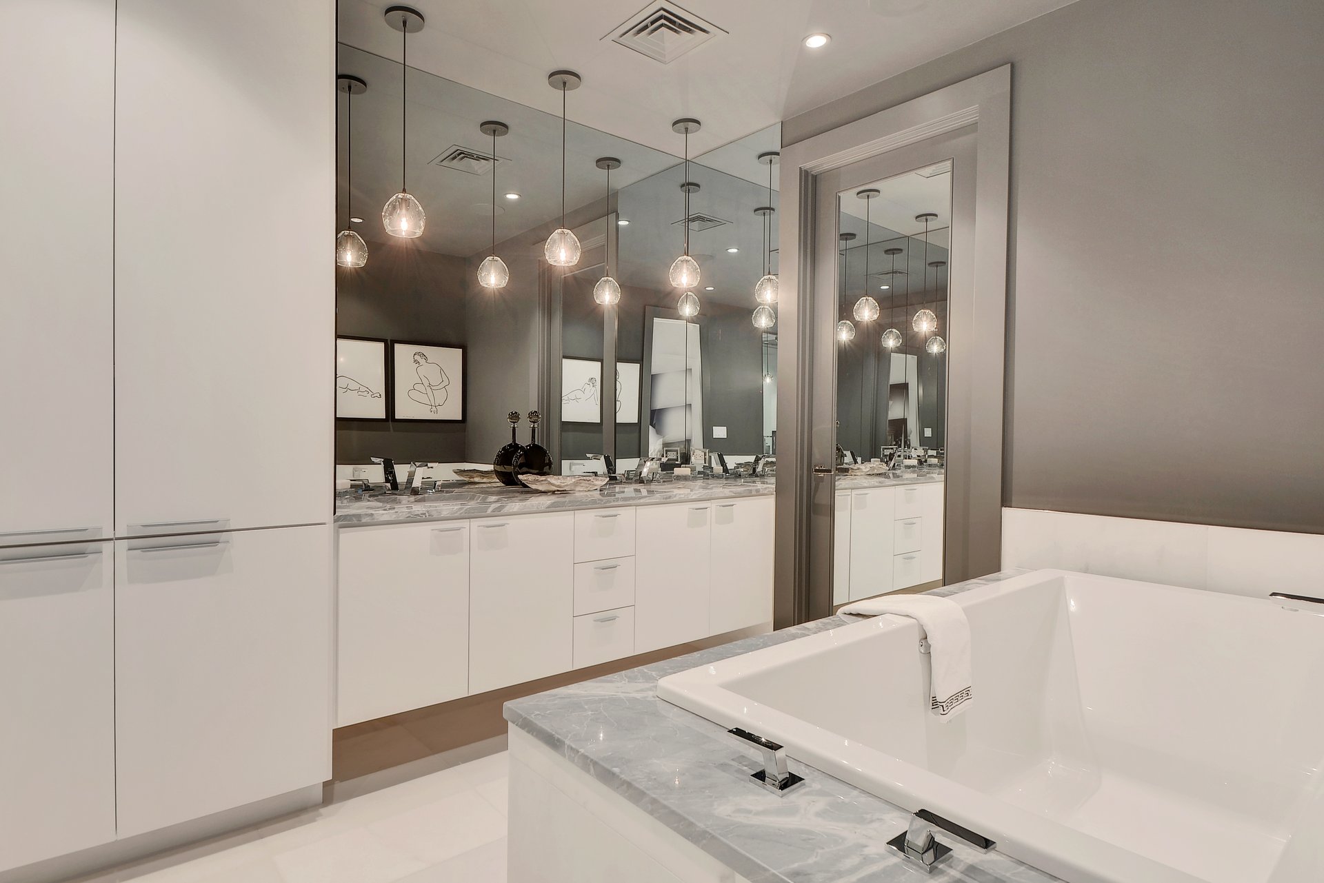 200 Congress Avenue #43ST