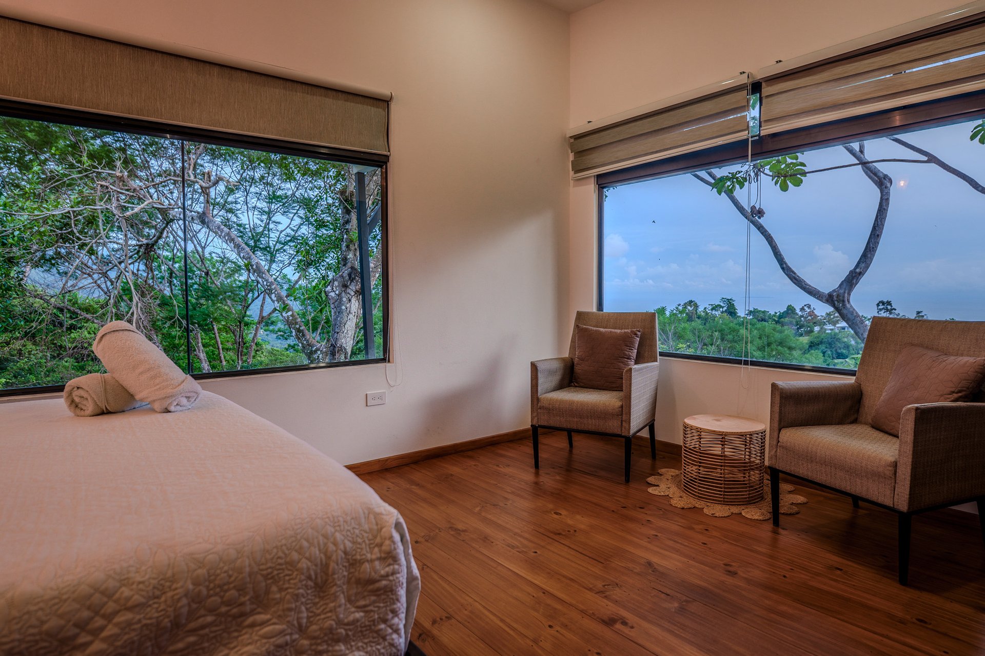 Casa La Roca, Whale's Tail 3 Bedroom Home In Uvita!