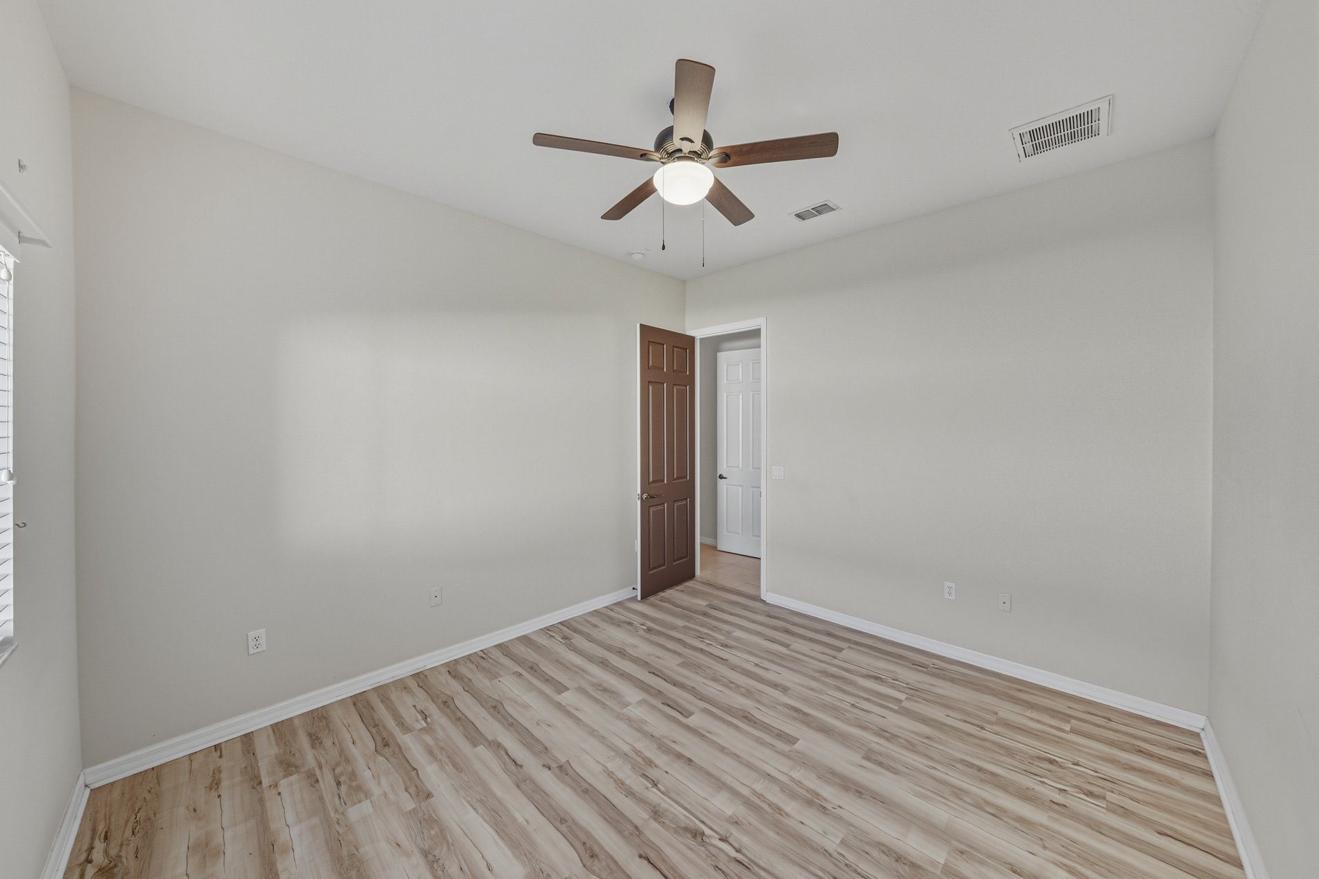 12852 GRAND TRAVERSE DR