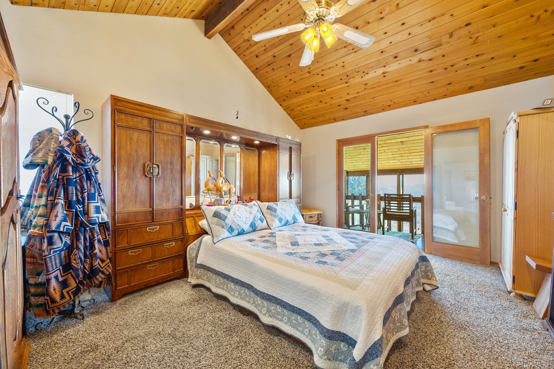Views & Private 4.44-Acre Retreat | 24930 Paramount Drive