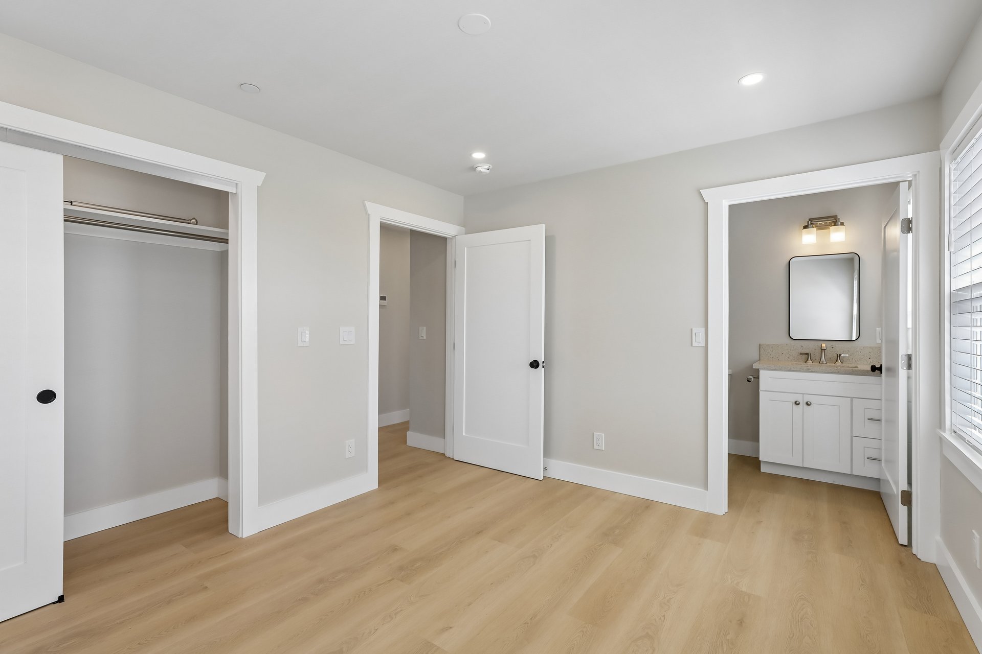 19 E Pine Street