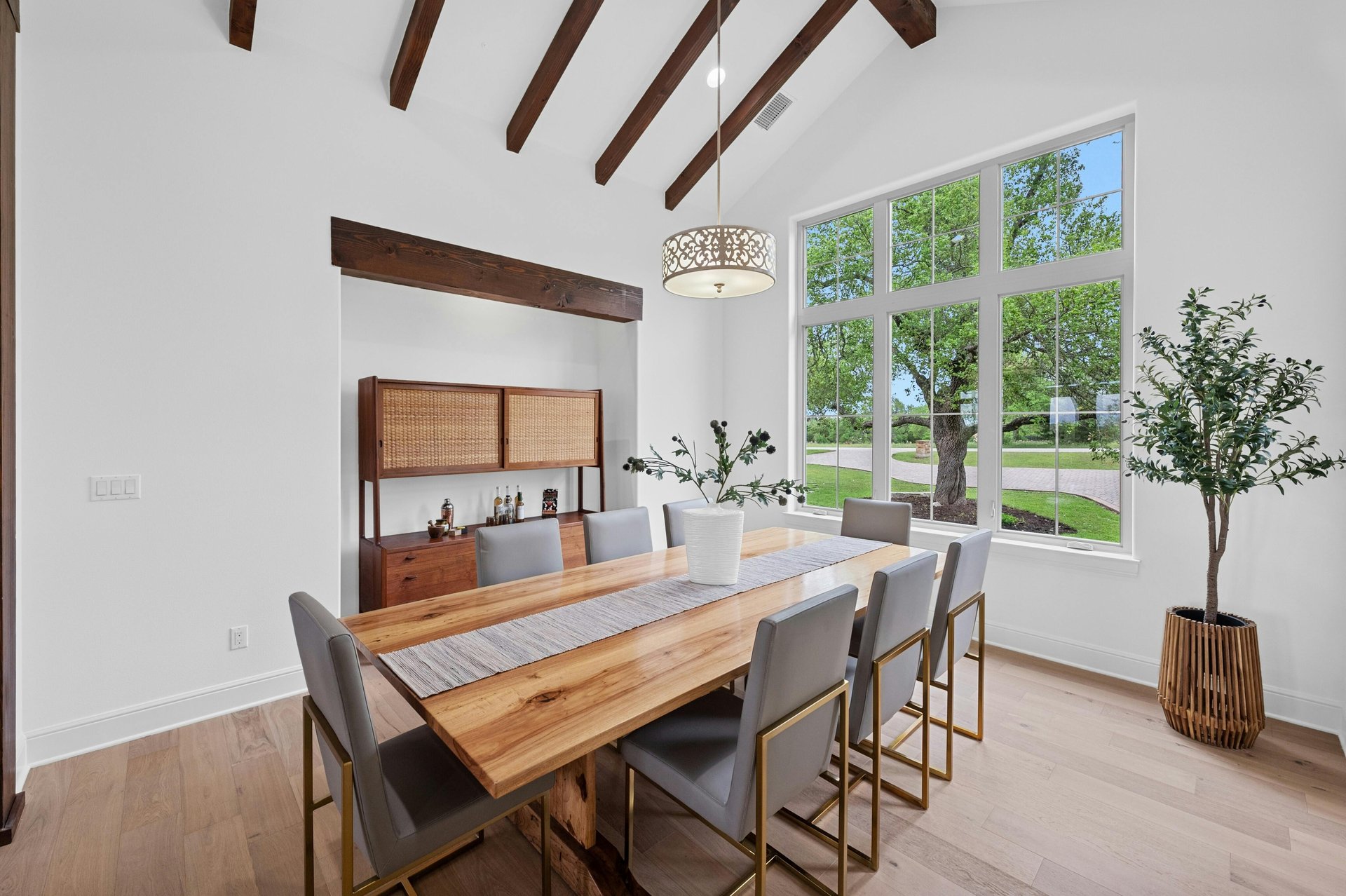 8024 Carlton Ridge