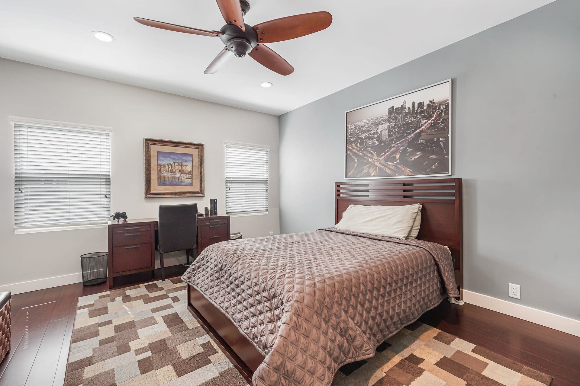 Exquisitely Remodeled Trophy Duplex in Longwood Highlands
