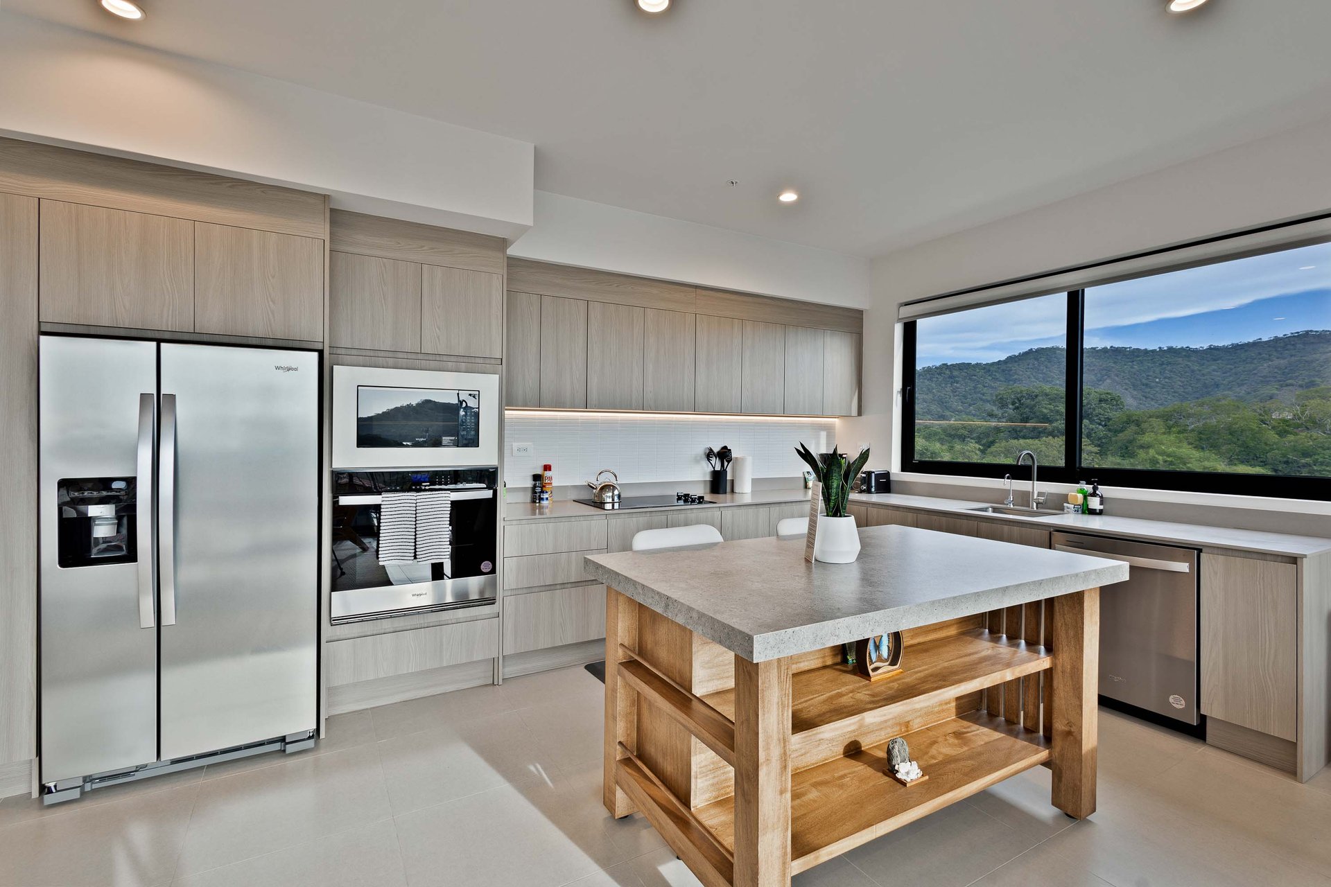 Na Umi The Sunset #522 | Ocean-View Residence at Pacifico