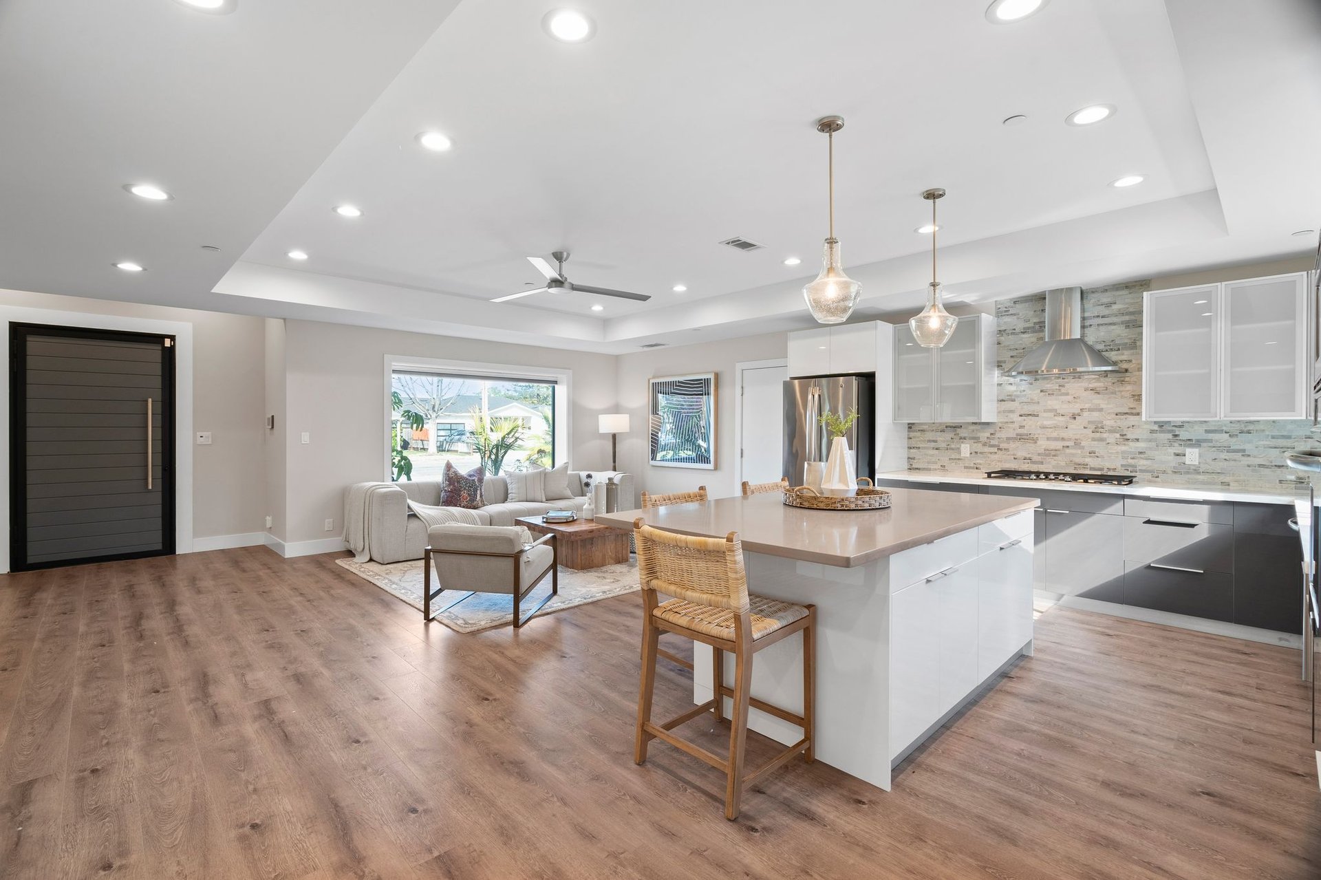 1176 Fairview Ave