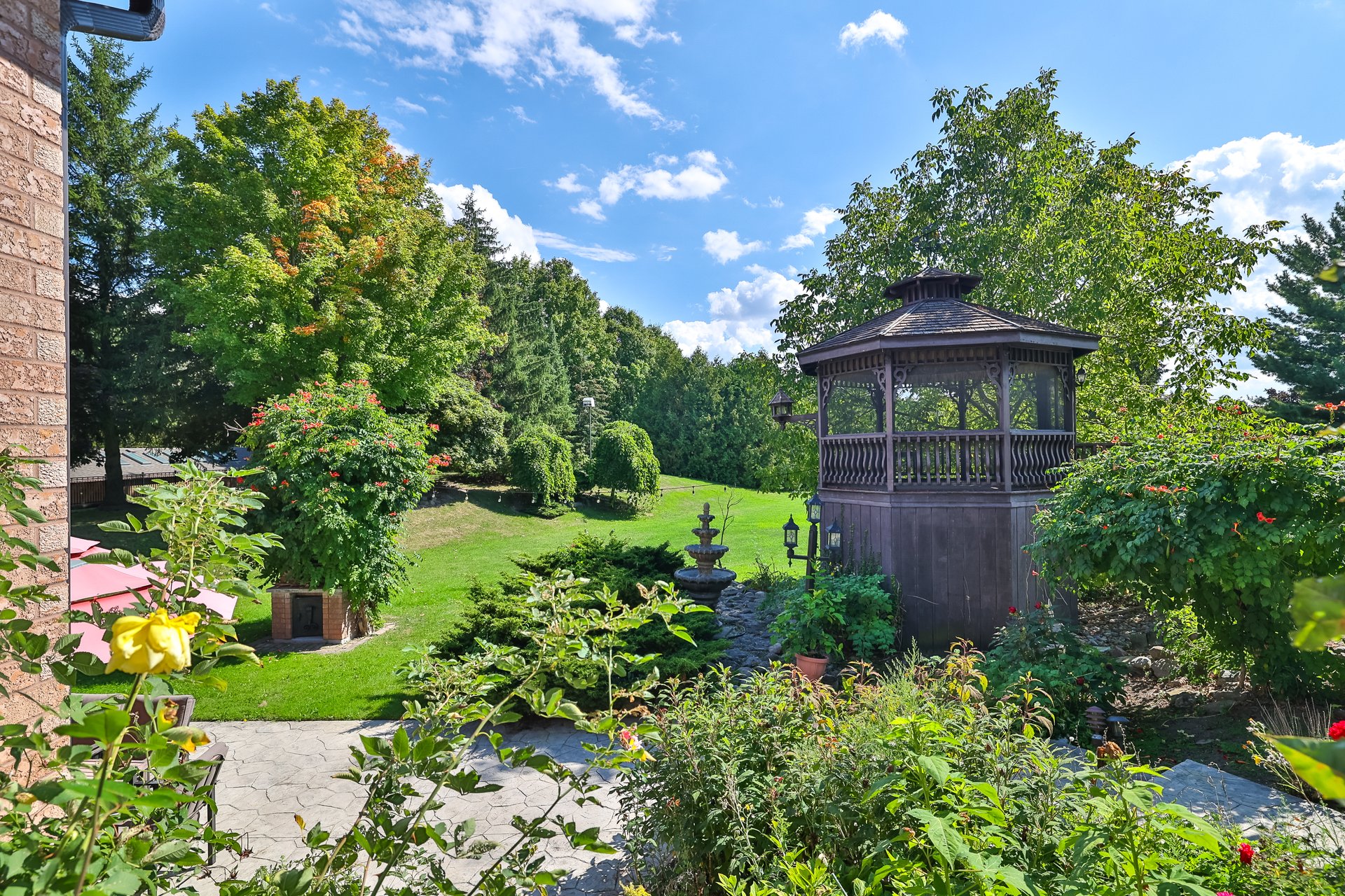 SOLD: Magnificent Estate 