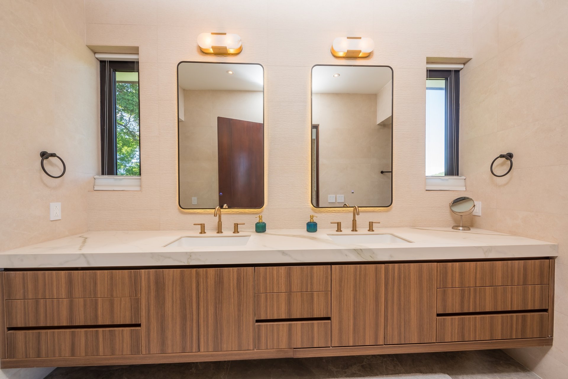 Casa Aura: Modern Luxury with Ocean Views in Reserva Conchal