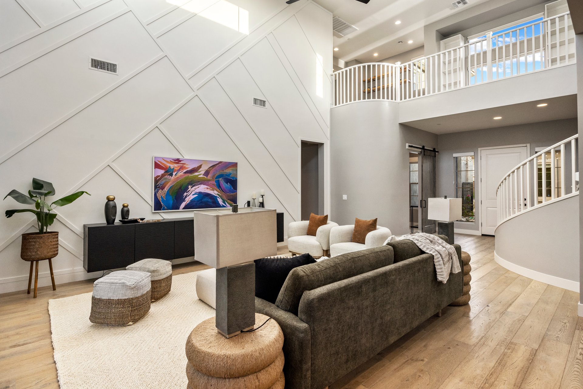 3020 E LOS GATOS Drive