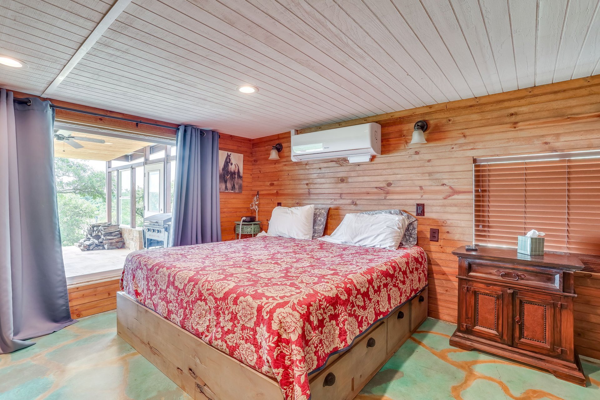 Saddle Ridge Ranch