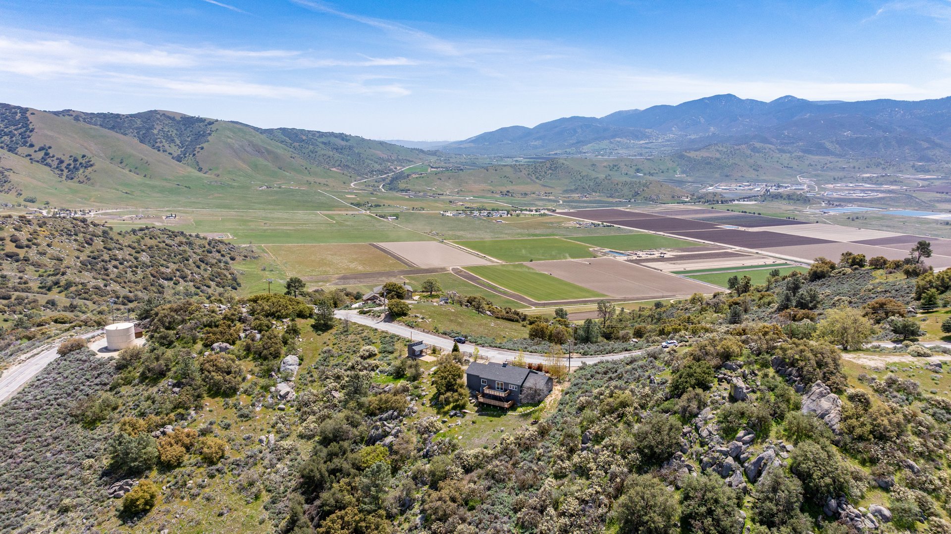 26501 Skyline Dr, Tehachapi, CA 93561 | Craftsman Home for Sale in Bear Valley Springs