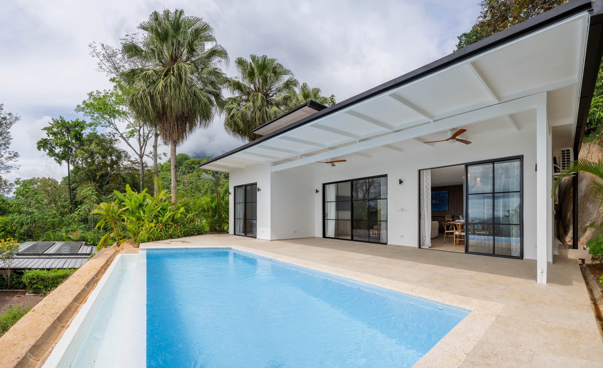 Villa Leoni Sunset Ocean View Sanctuary