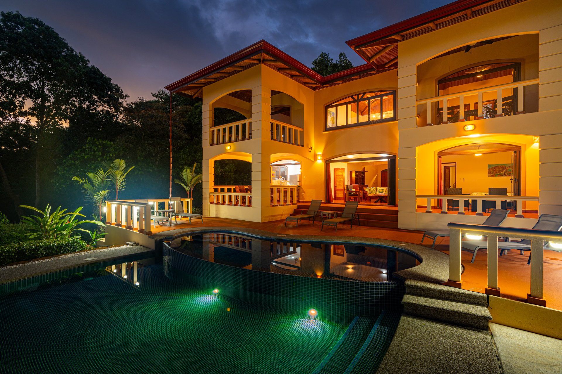 Classic Luxury at Casa Ceiba, Coastal Ocean View 4 Bedroom Home Near Uvita
