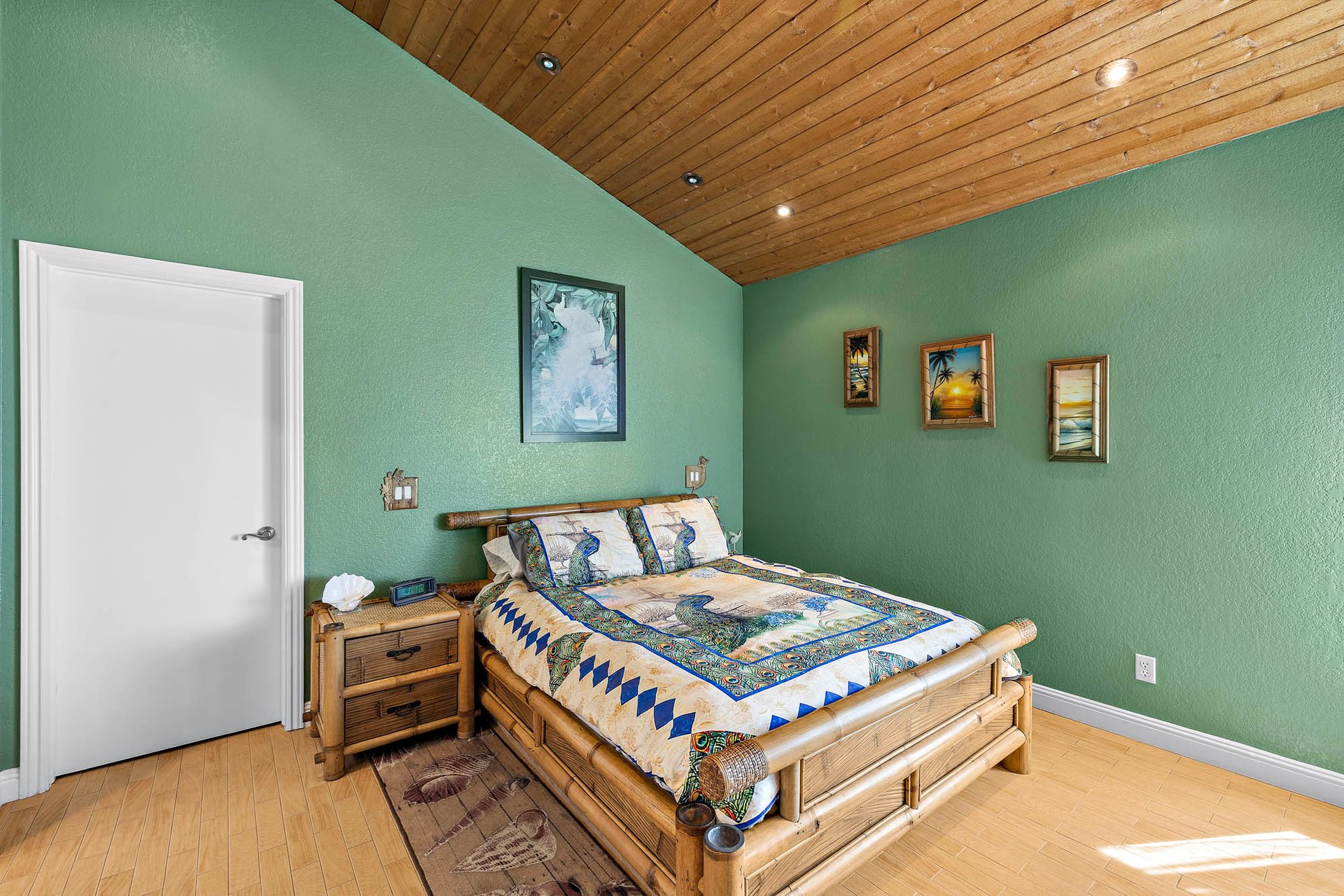 214 Calle Marina