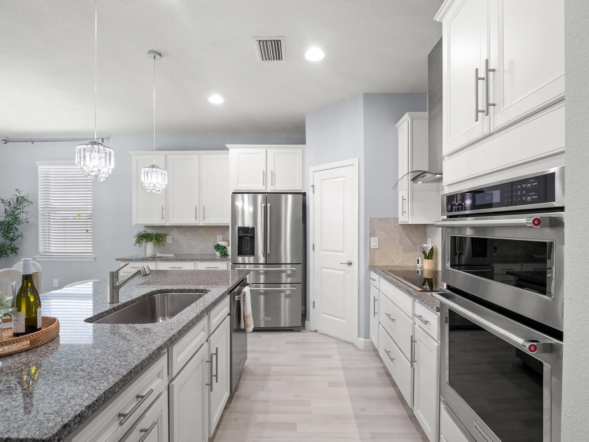 8190 OLIVE BROOK DR