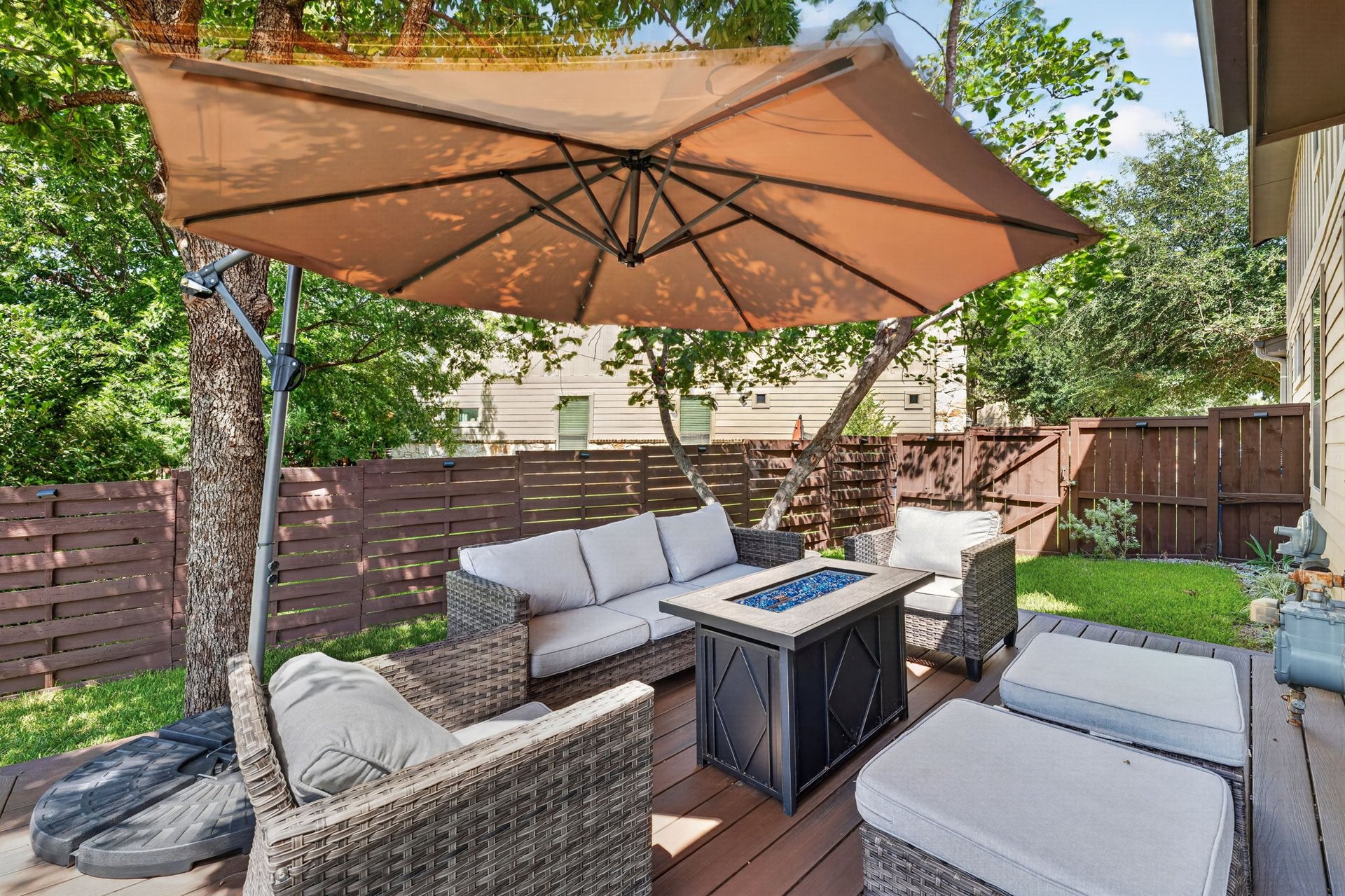2101 Rivers Edge Way 