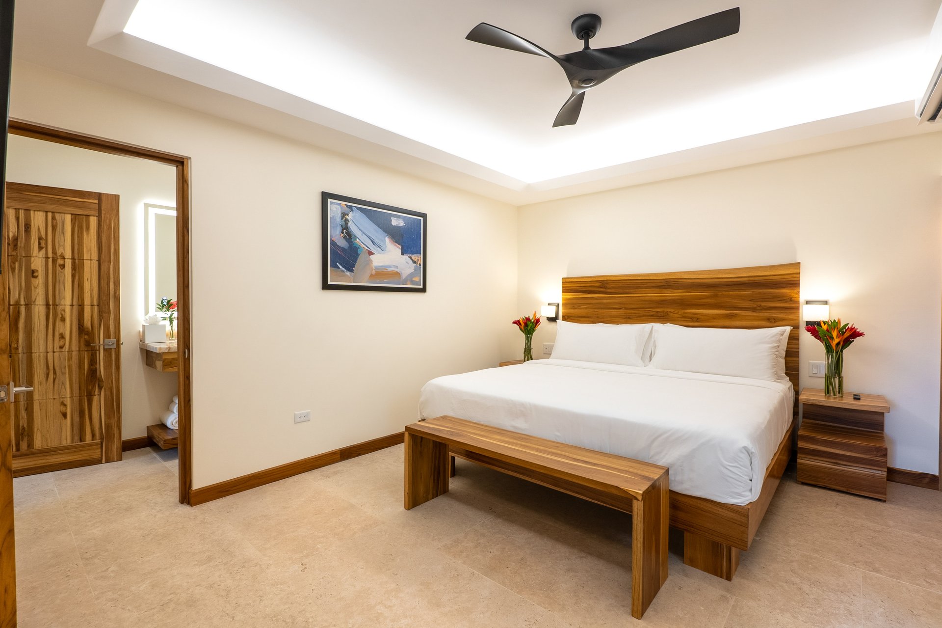 Grand luxury 9 bedroom, 9.5 bath Rainforest & Mountain View Estate near Marina Pez Vela