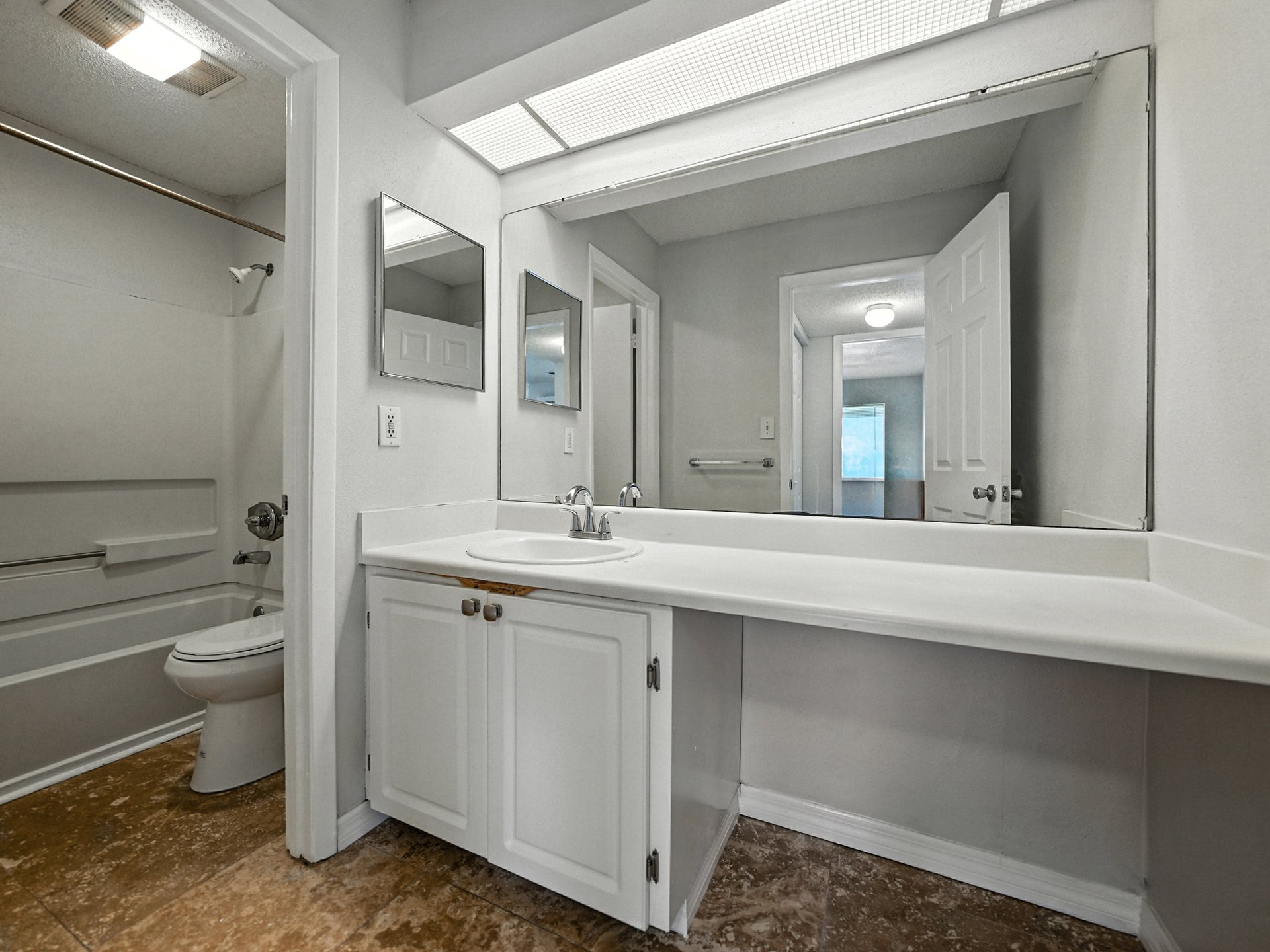 13389 ARBOR POINTE CIR #203