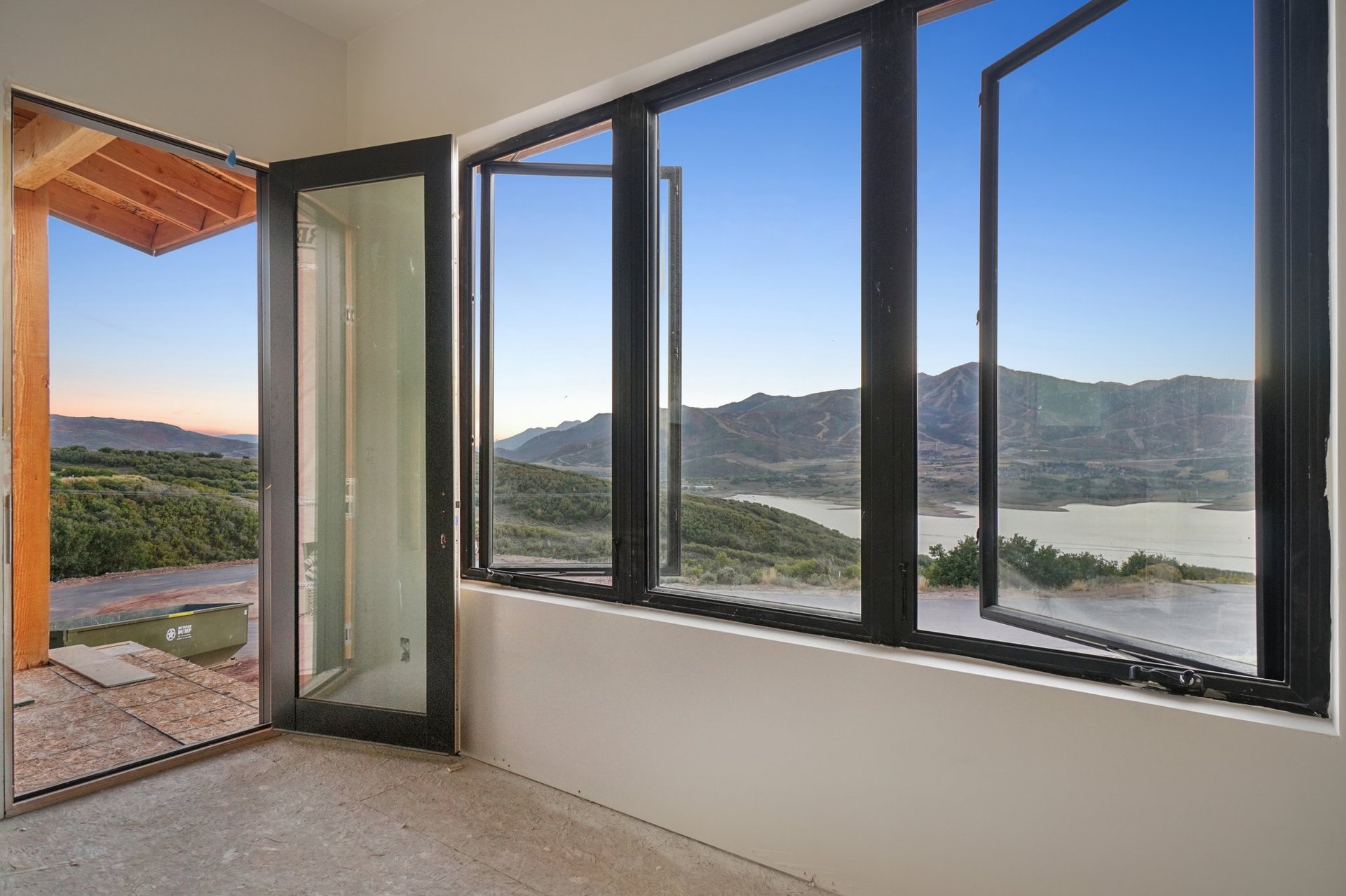 10646 N Reflection Ridge