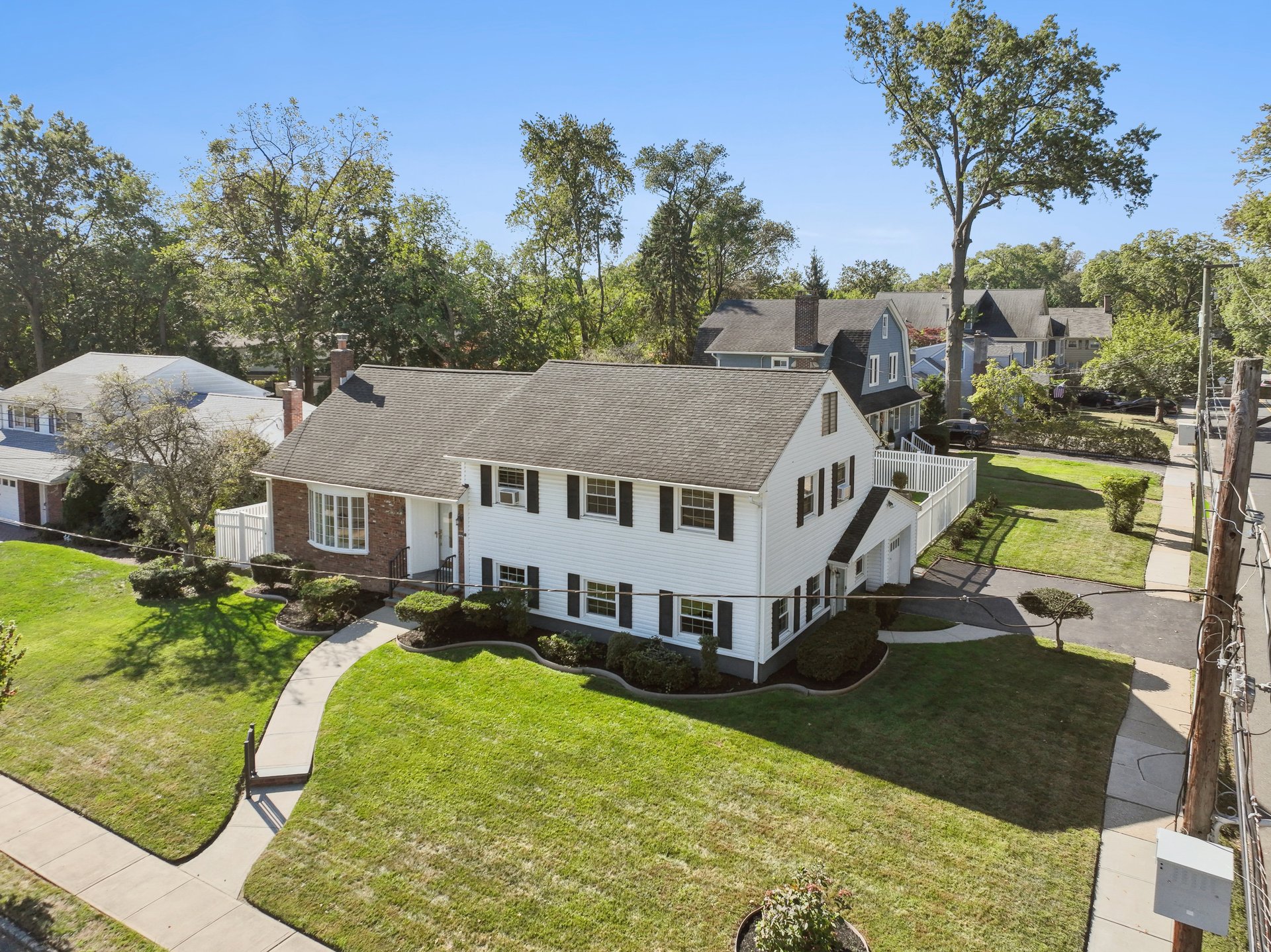 61 Country Club Ln