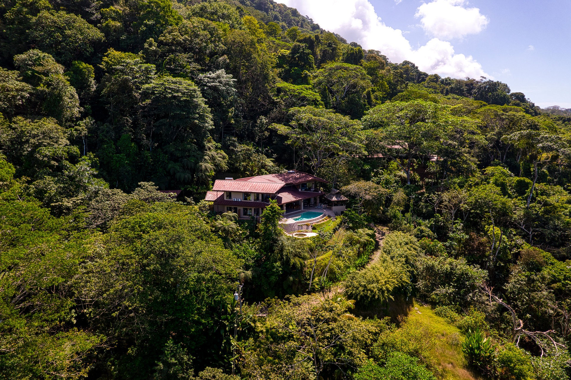 Casa Bambú – LUXURY 5 BEDROOM ESTATE WITH EXCEPTIONAL OCEAN VIEWS