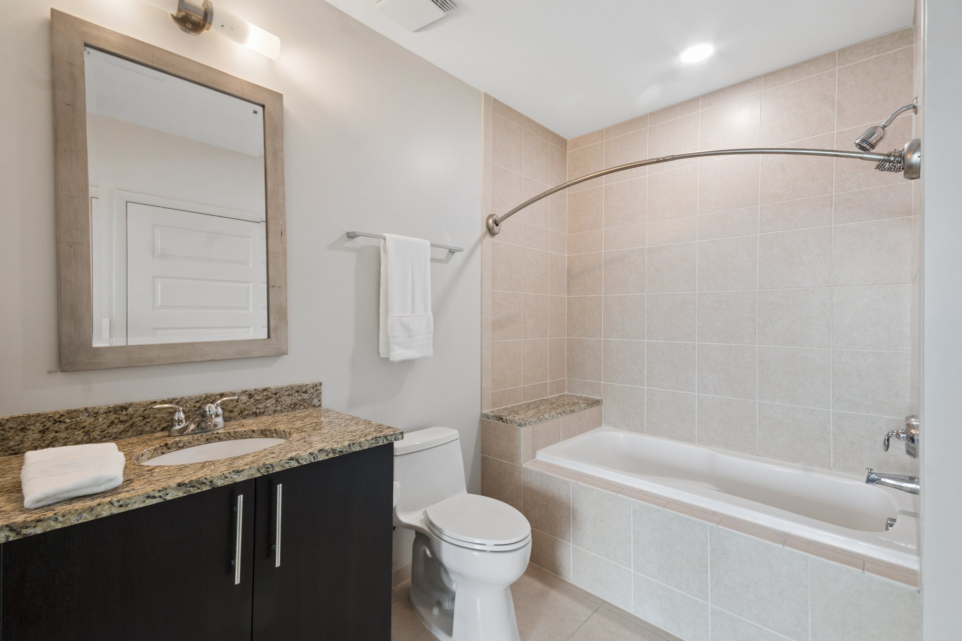 1080 Peachtree Street NE Unit 3215