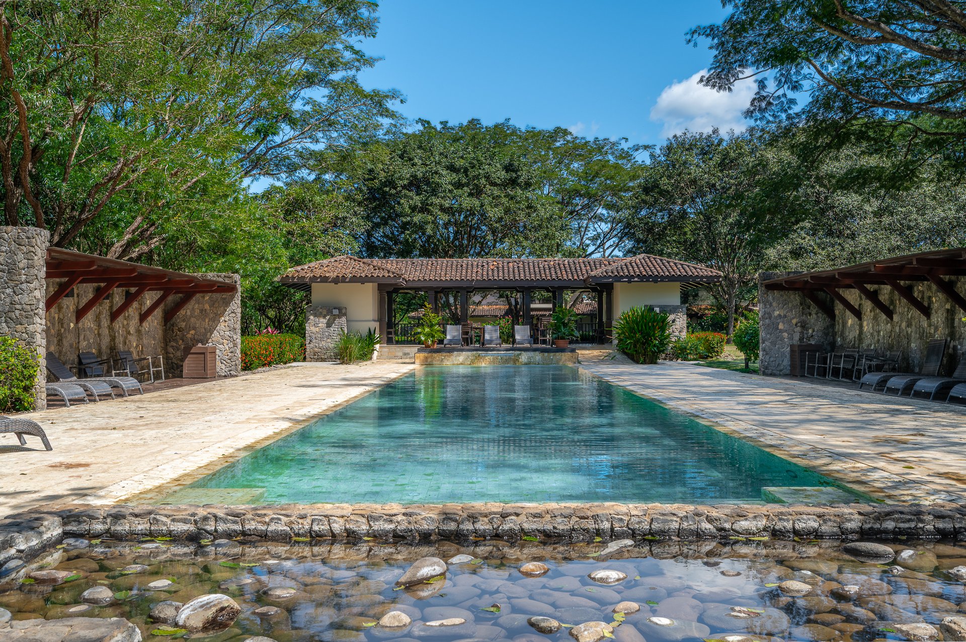 Malinches 27 A/B | Turnkey 6-Bedroom Duplex Investment in Hacienda Pinilla