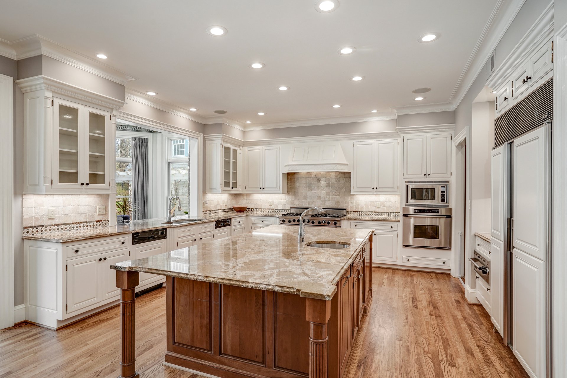 8503 Country Club Dr
