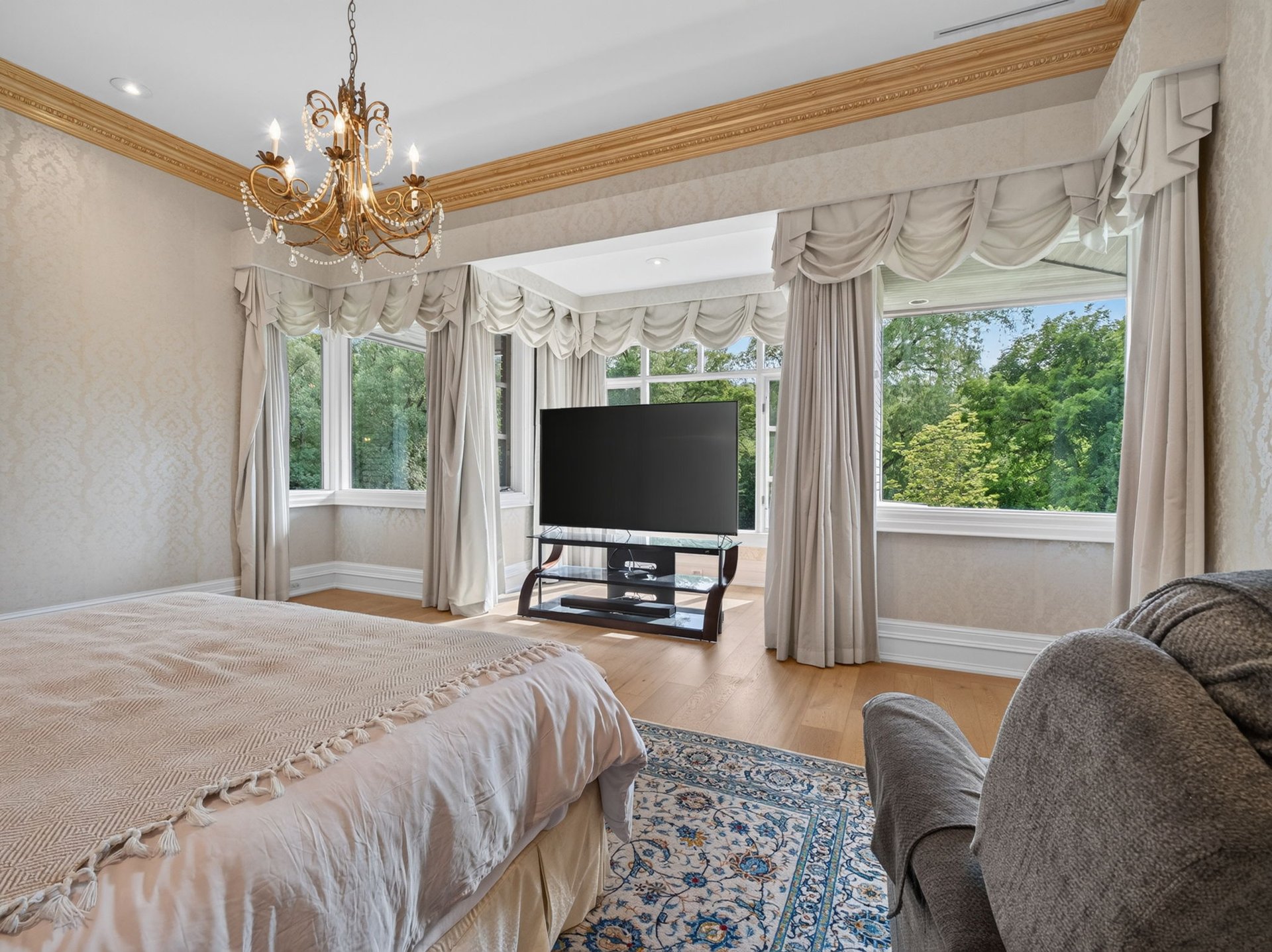 Timeless Transitional Architecture