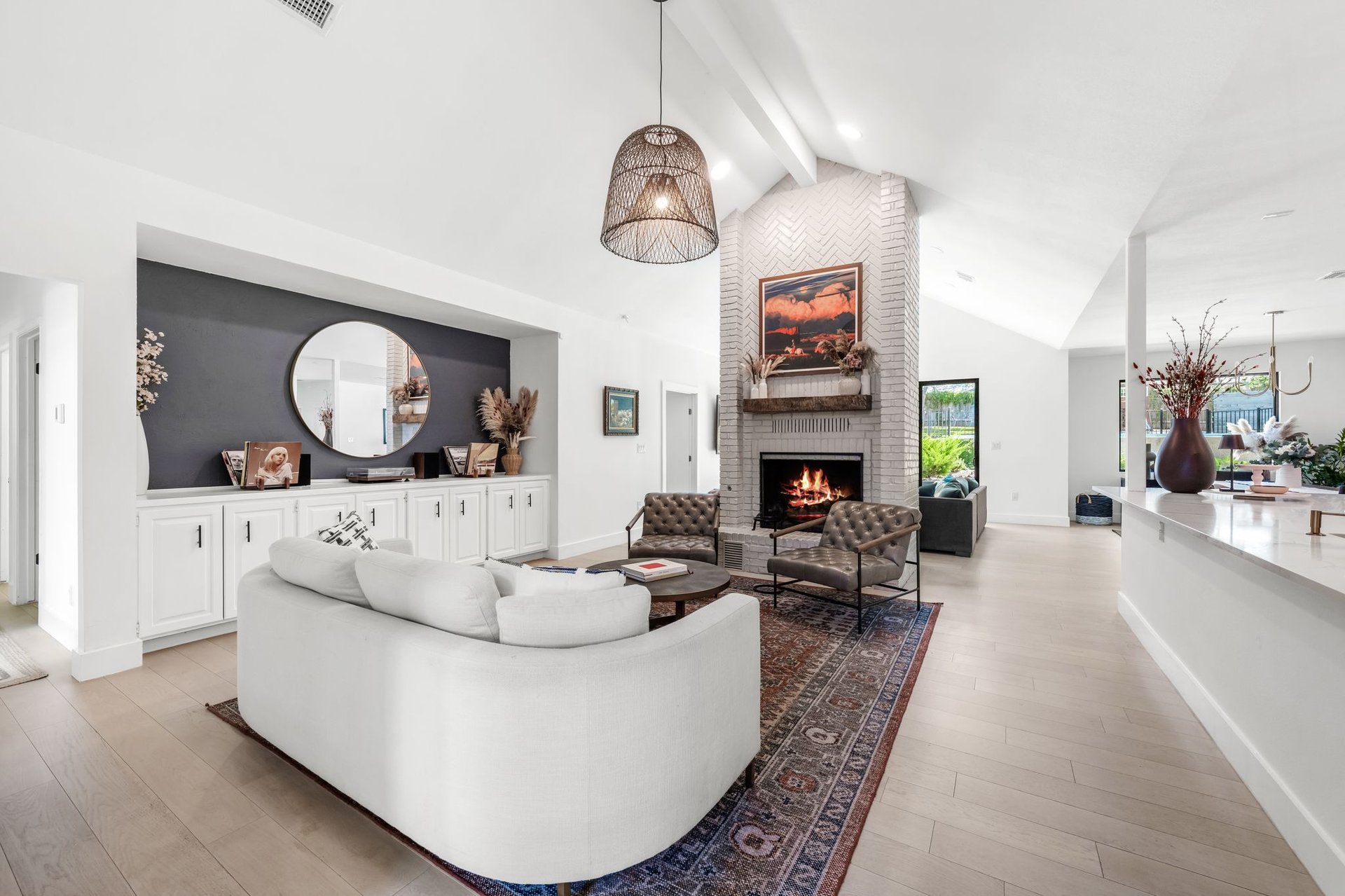7302 Anaqua Dr