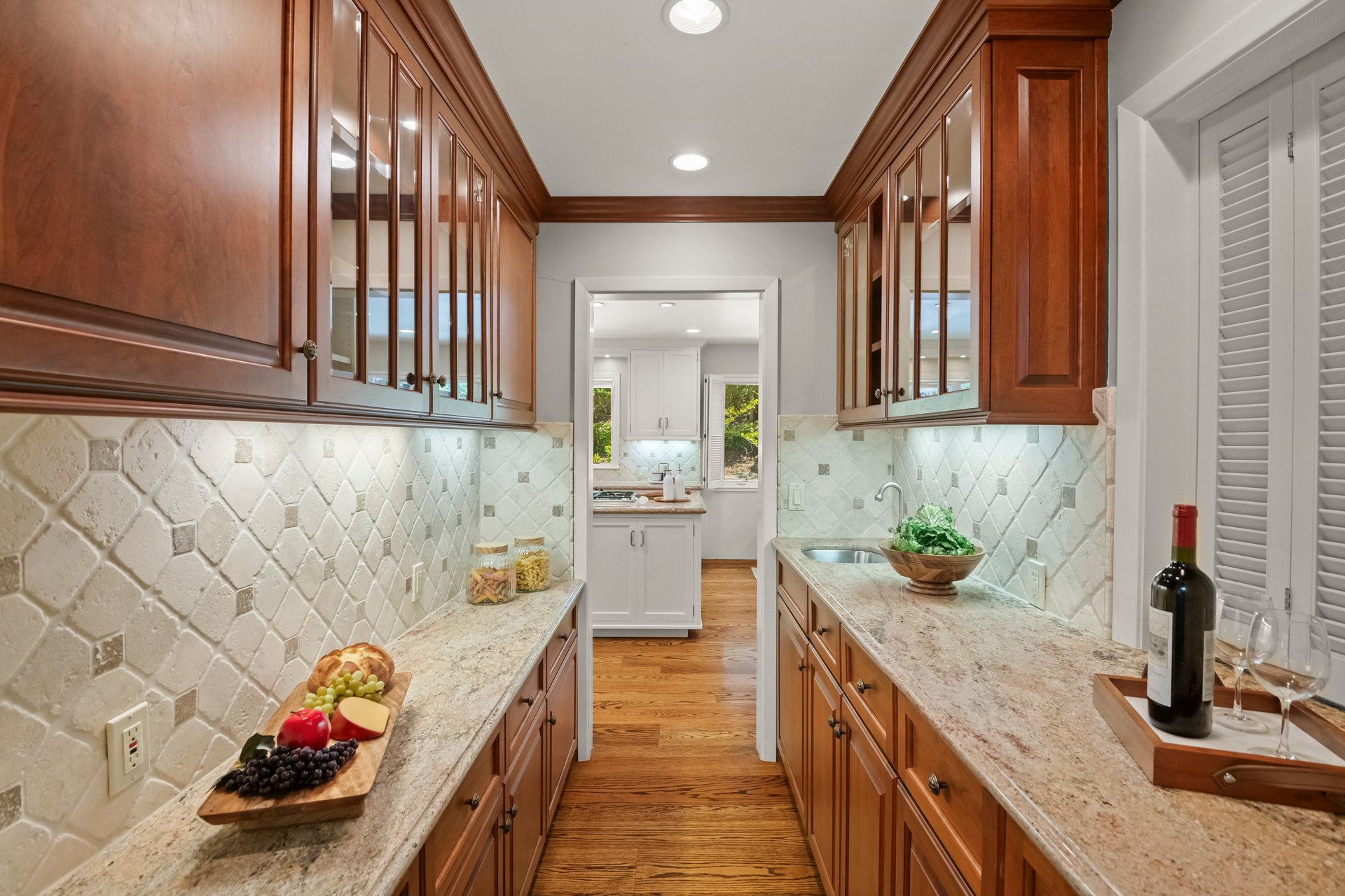 15355 Peach Hill Rd, Saratoga