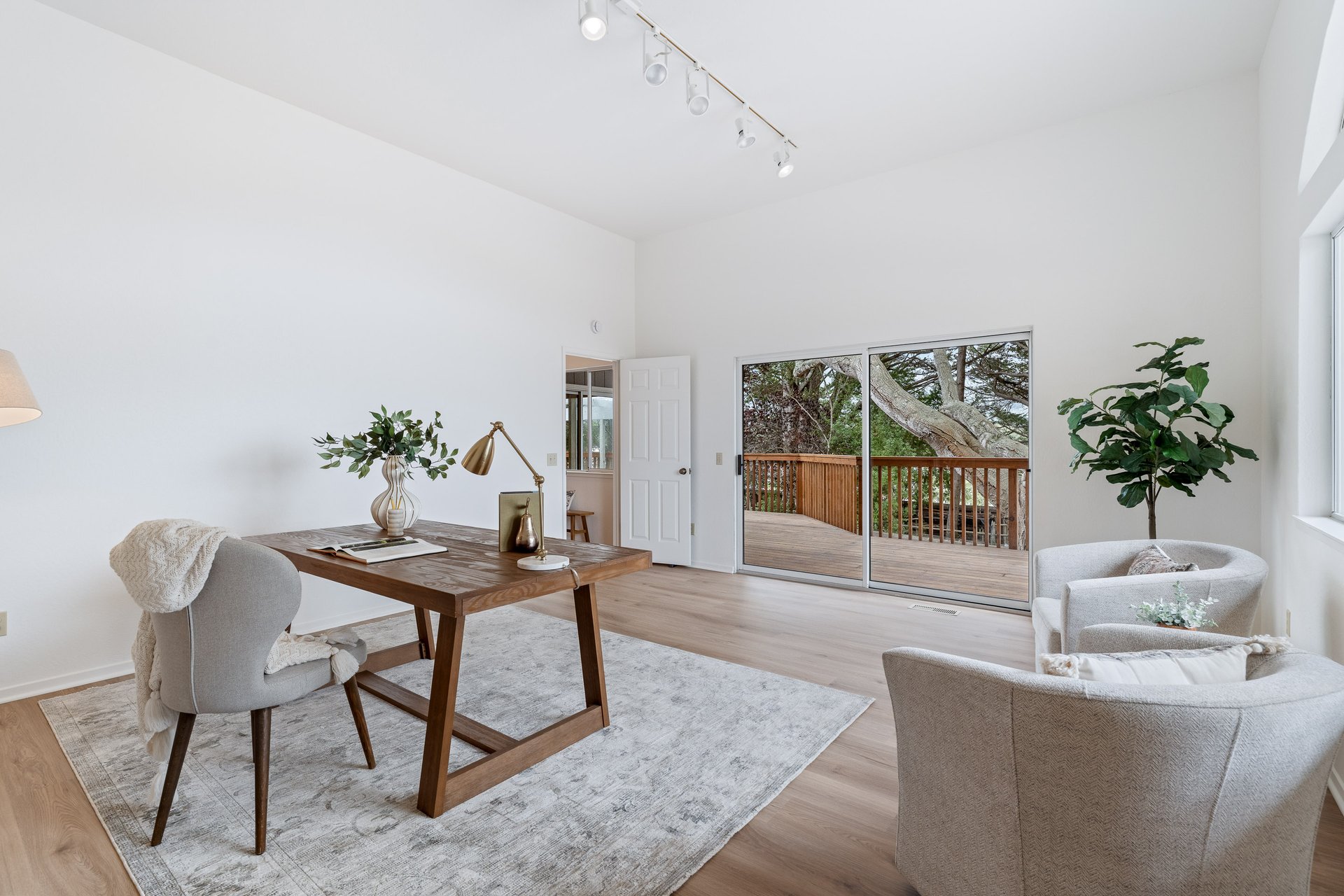 6965 Carmel Valley Road