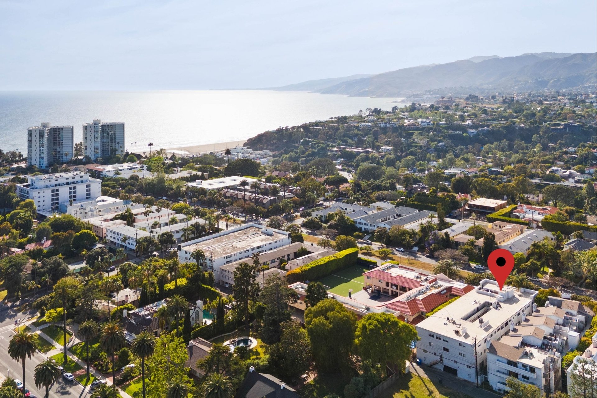  446 San Vicente Blvd #304, North of Montana