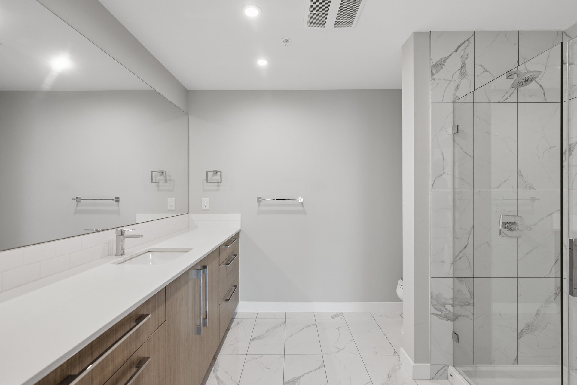 383 Smith Street NW Unit: 402