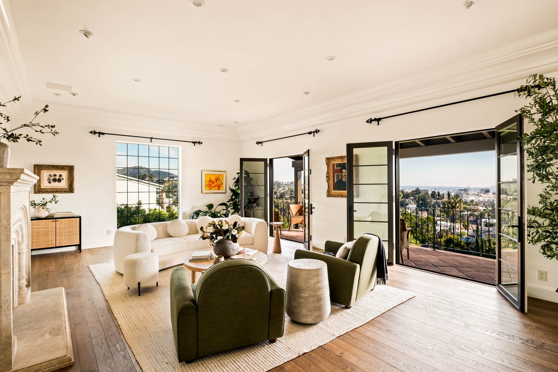 7020 La Presa Dr, Hollywood Hills