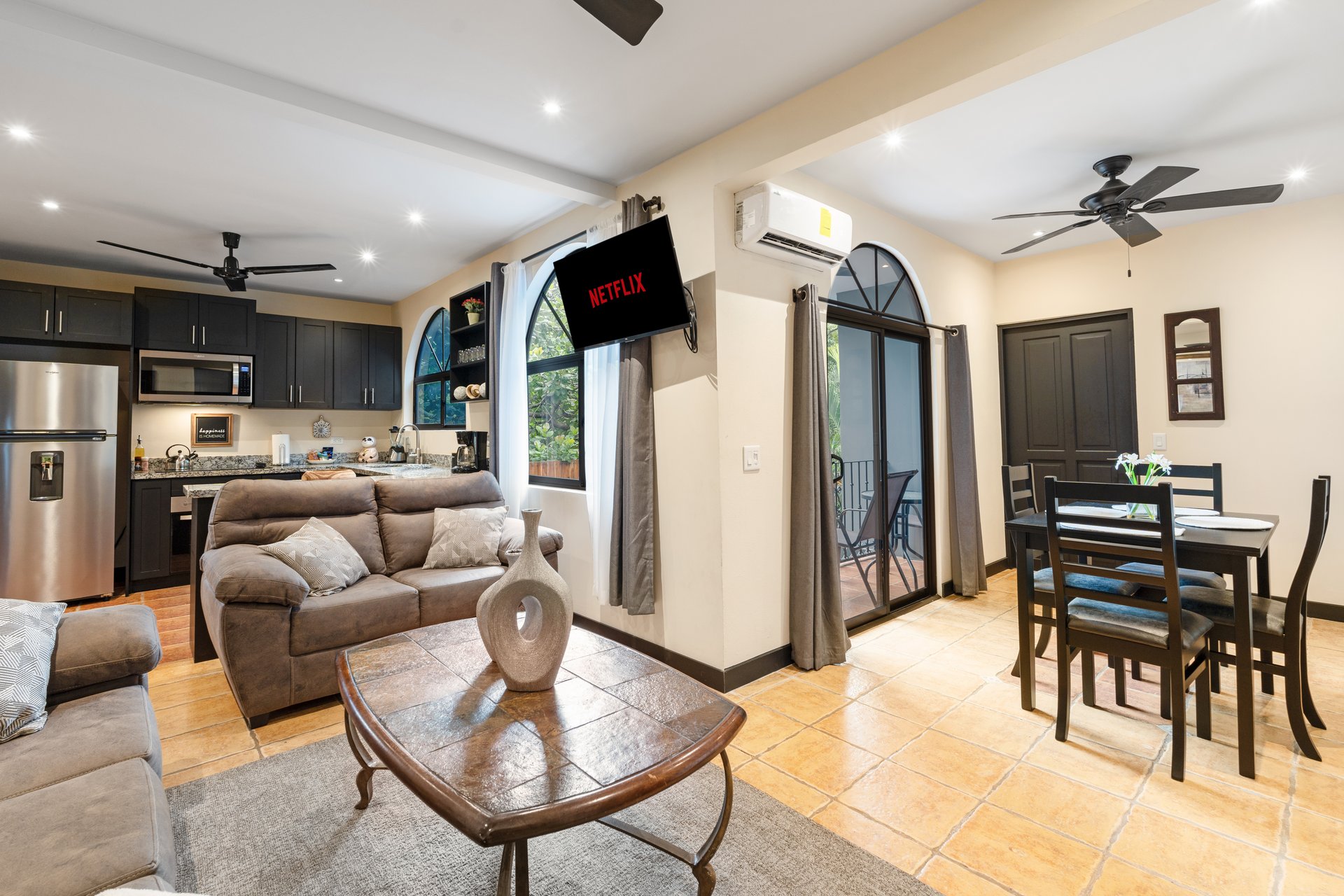 Laughing Gecko Suites | Beach Suites / Boutique Hotel For Sale