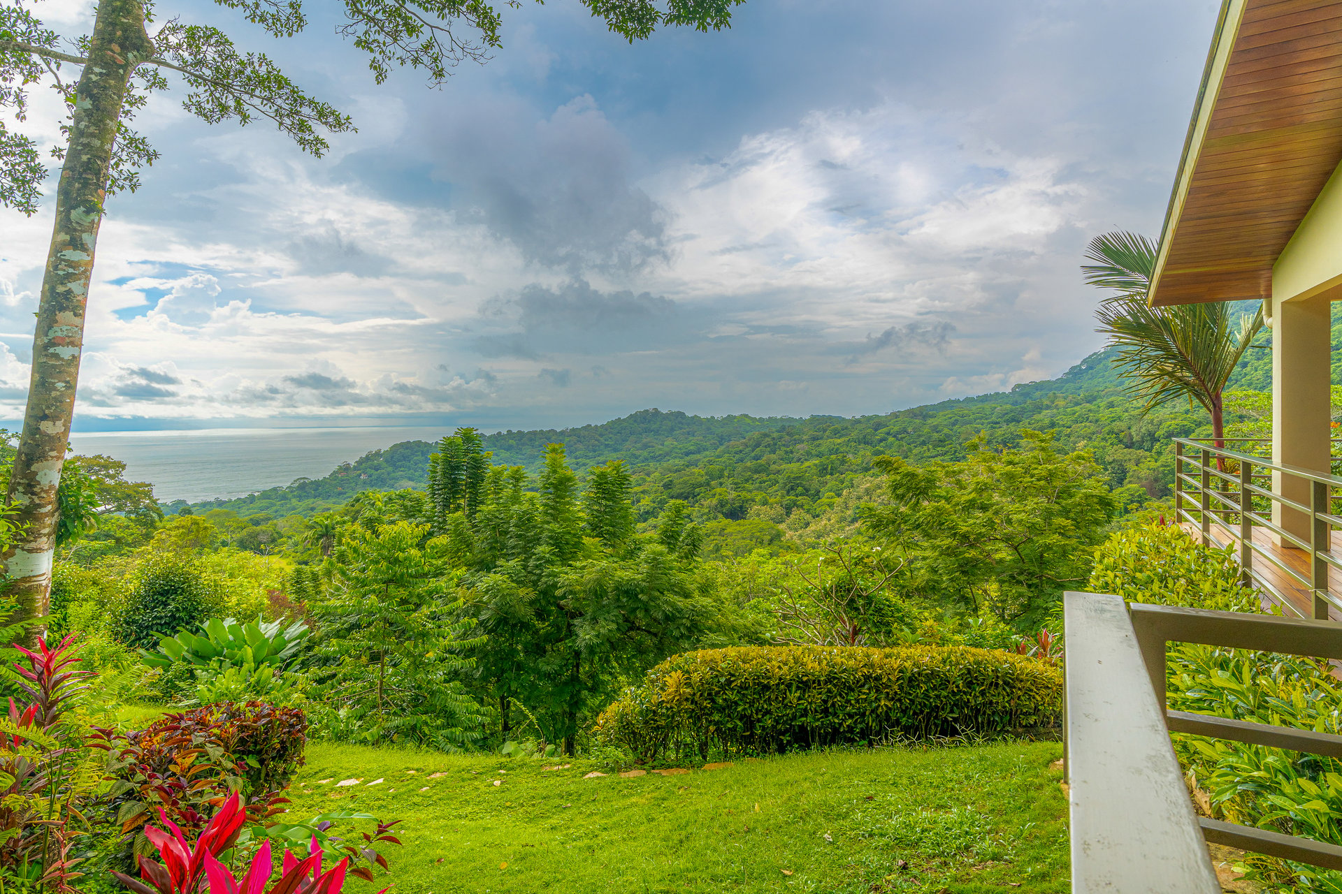 Luxury Costa Rica Compound Minutes from Dominical and Hidden Beaches