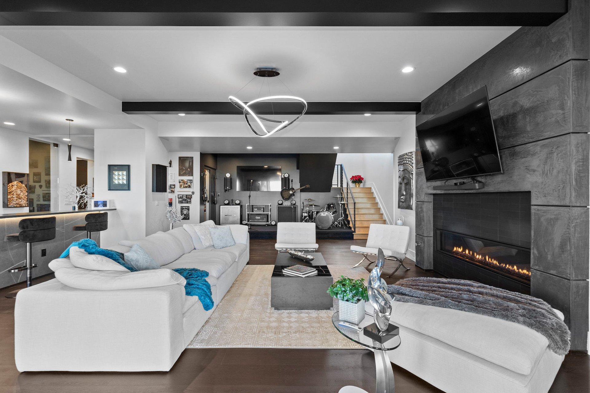 8168 Galileo Court