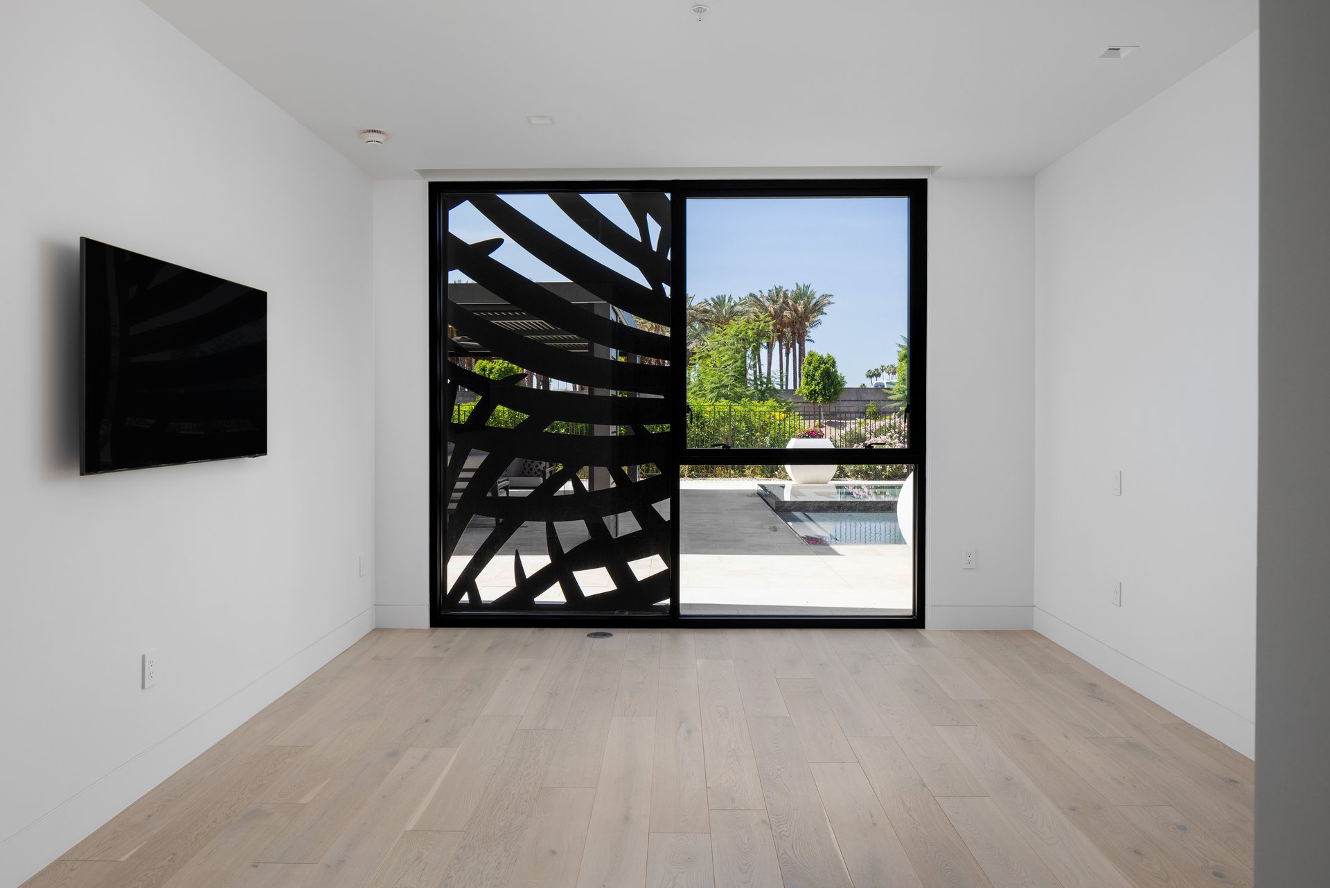 6587 N PALMERAIE Boulevard, 1050