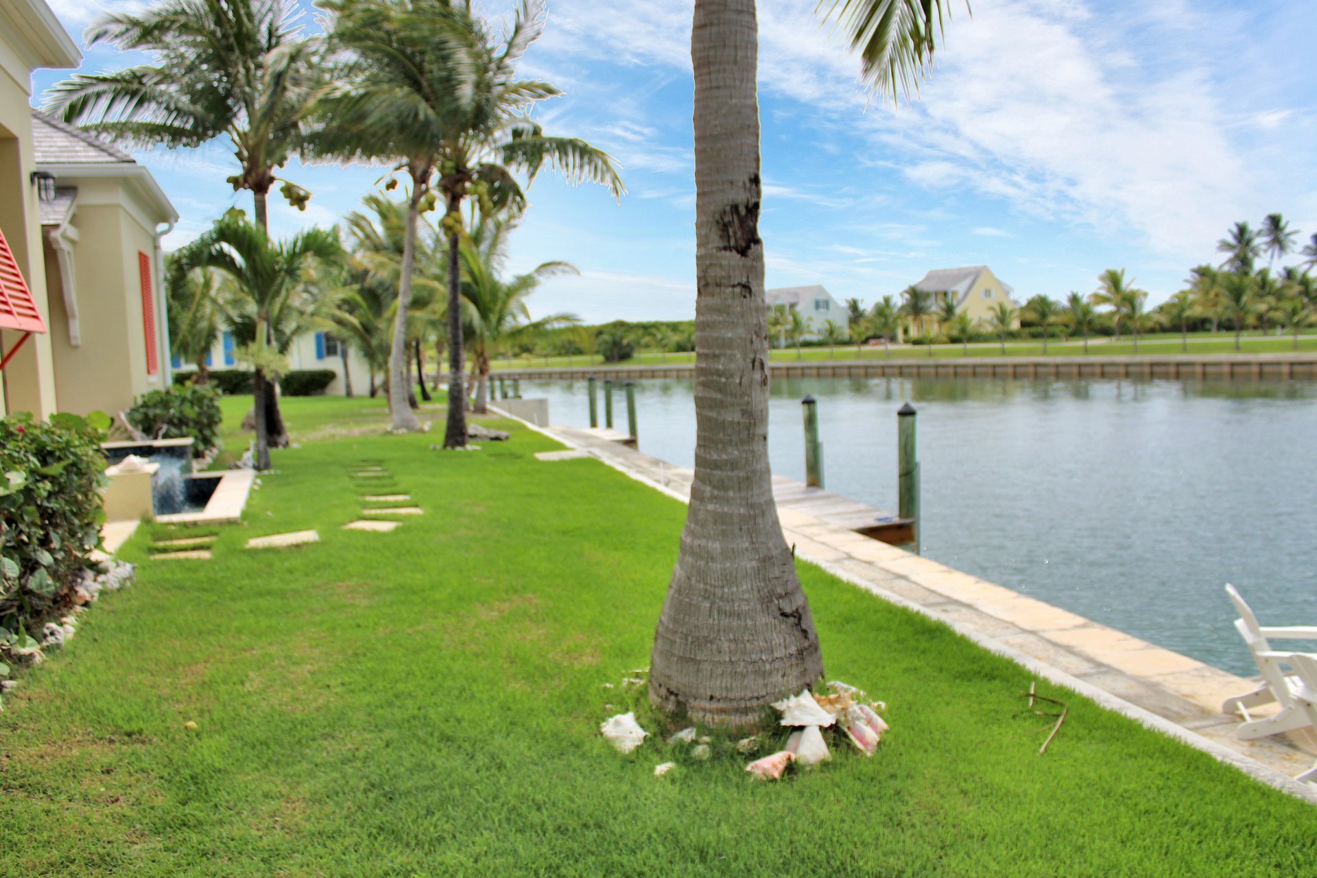 Fish Talez, Schooner Bay 