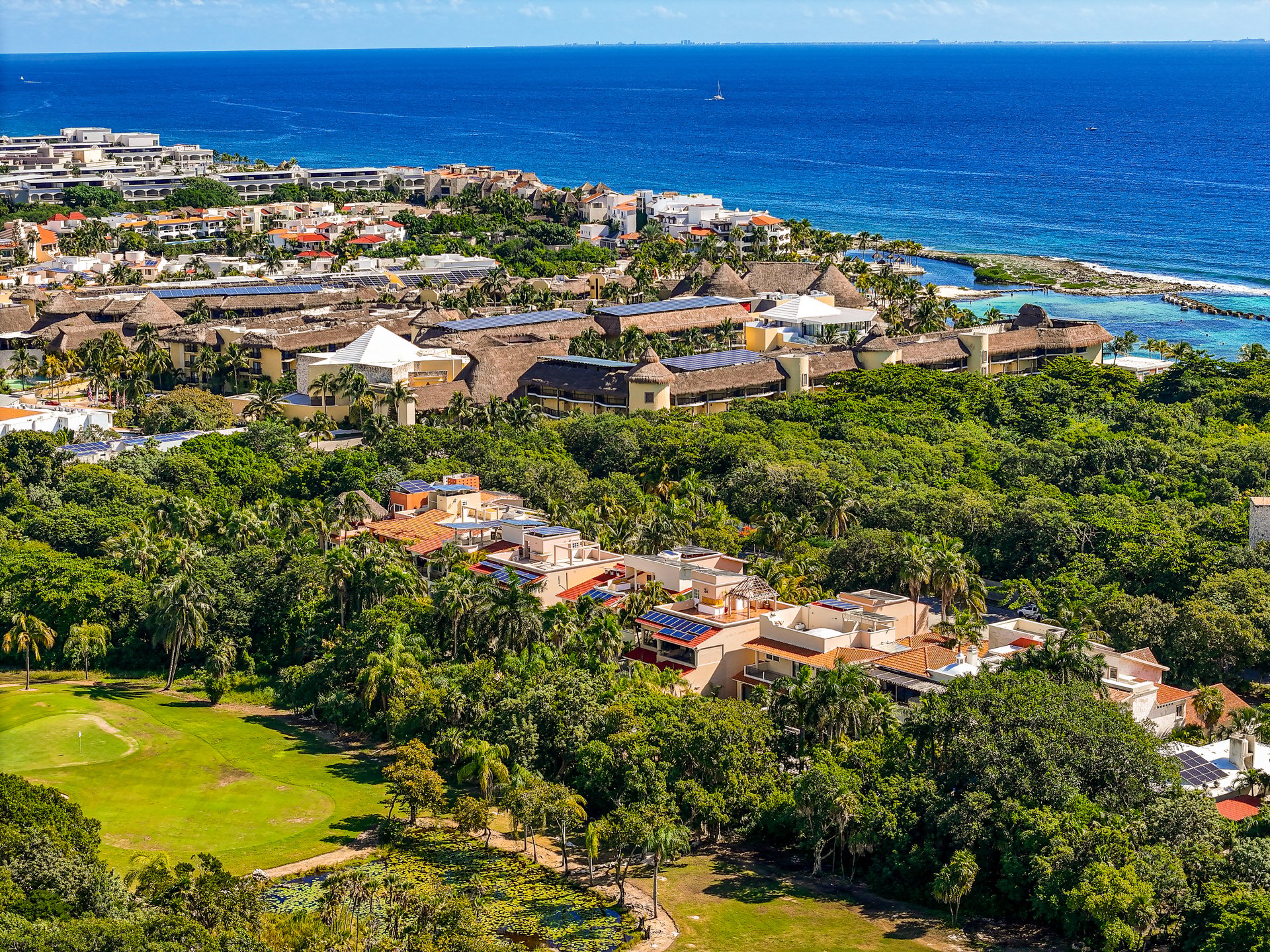 Villa Orquídea Puerto Aventuras | Golf-Front Luxury Estate