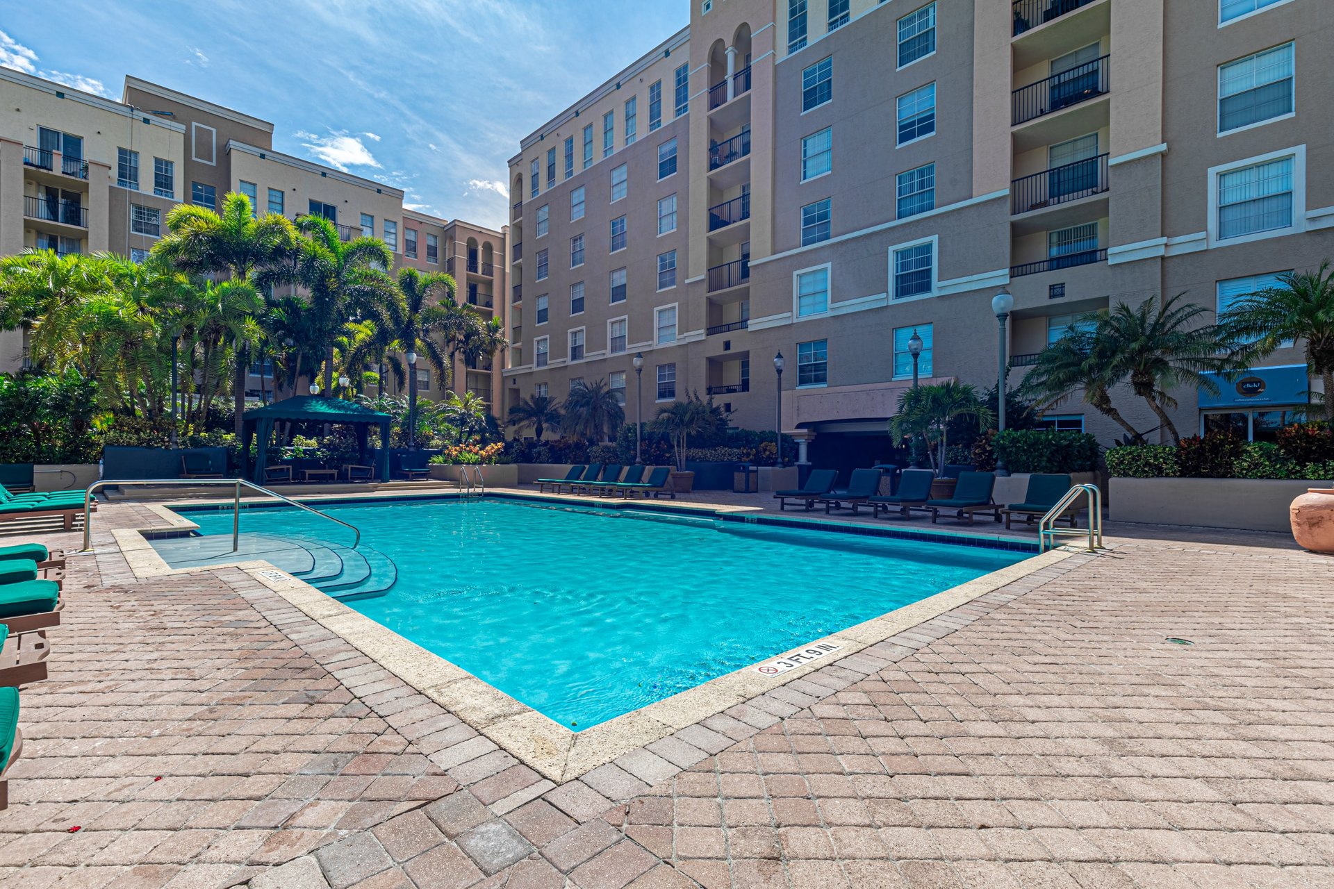 520 SE 5th Ave Unit: 2302