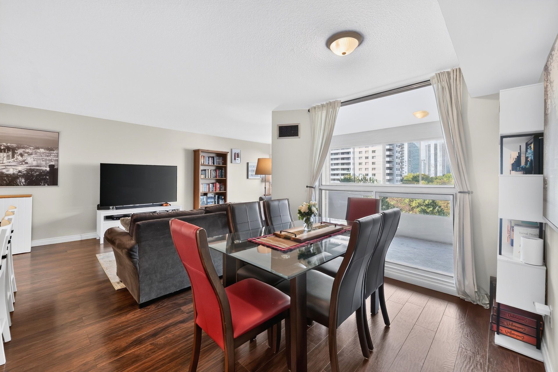 50 Elm Dr E 610