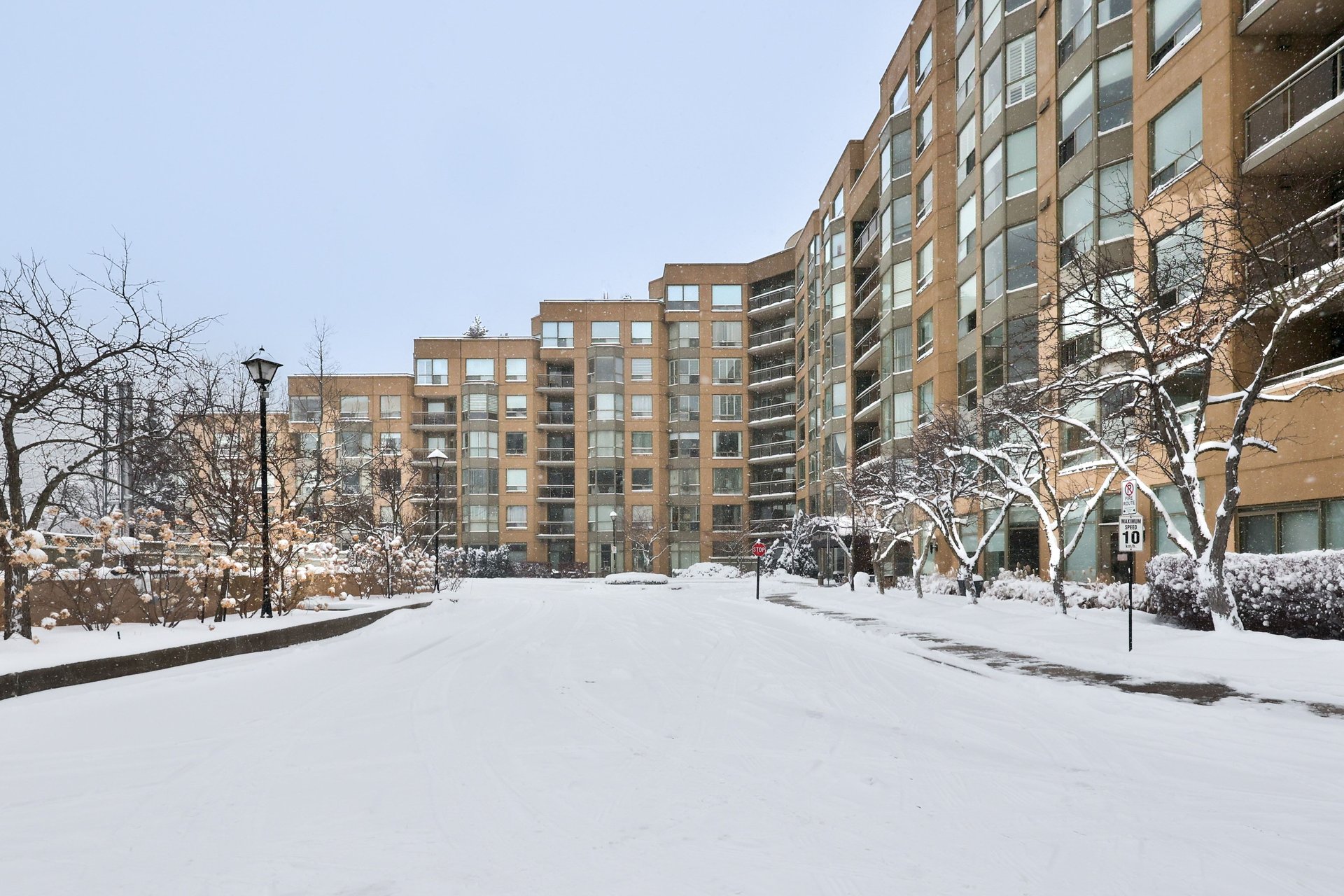 801-2511 Lakeshore Rd W, Oakville