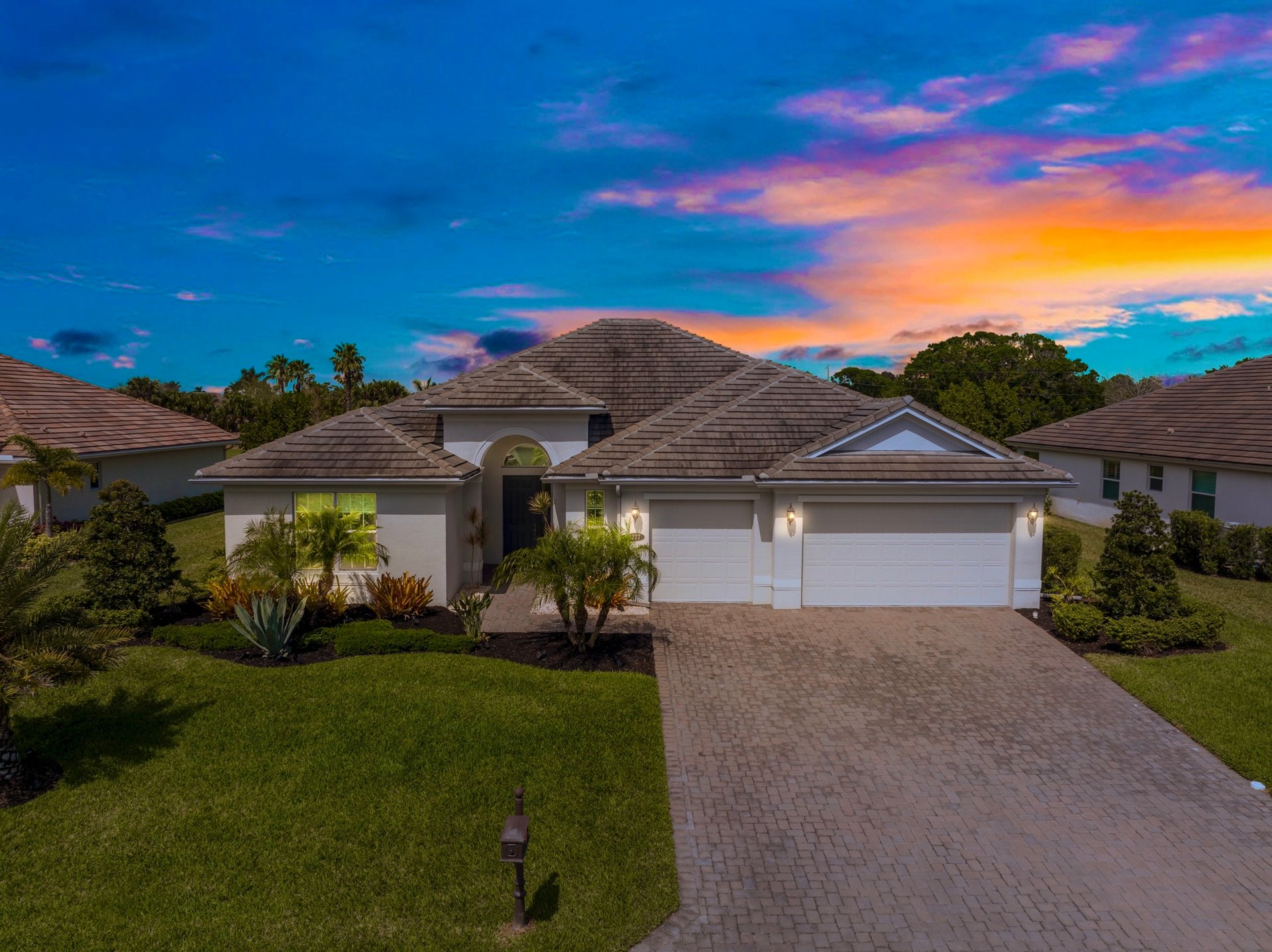 4777 Four Lakes Circle SW