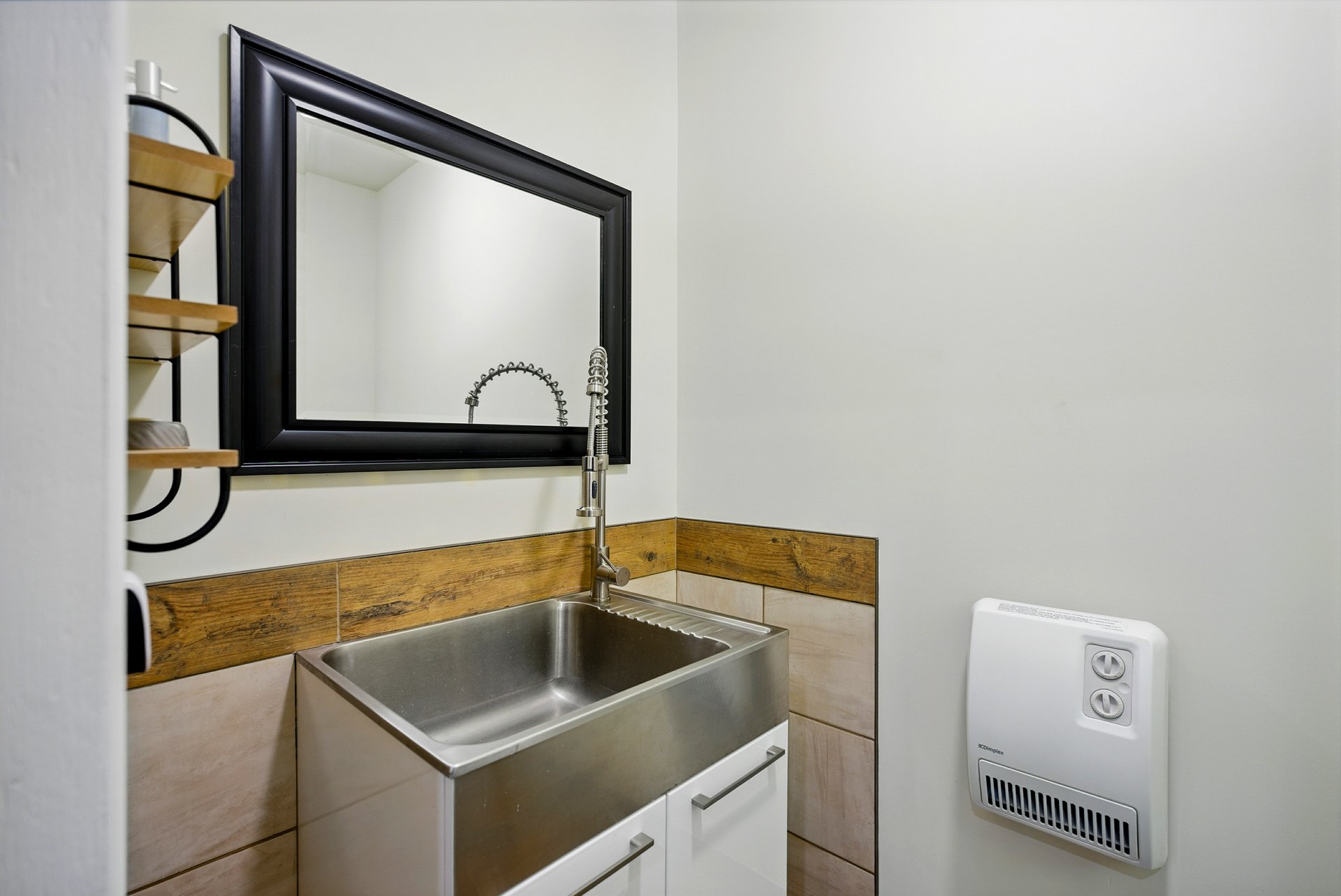 276 Jeffrey Road N, Ryerson