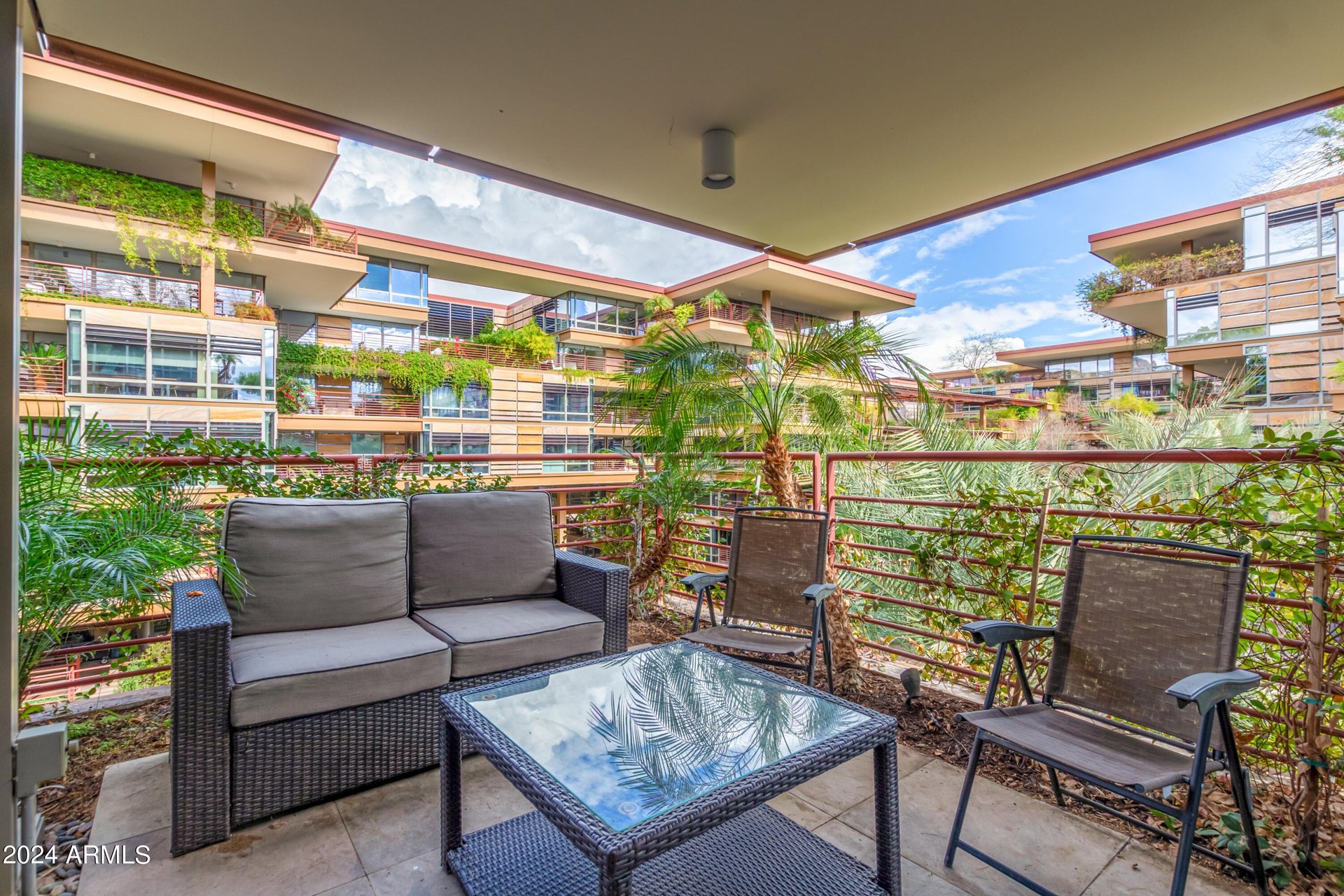 7137 E Rancho Vista Dr, #4005