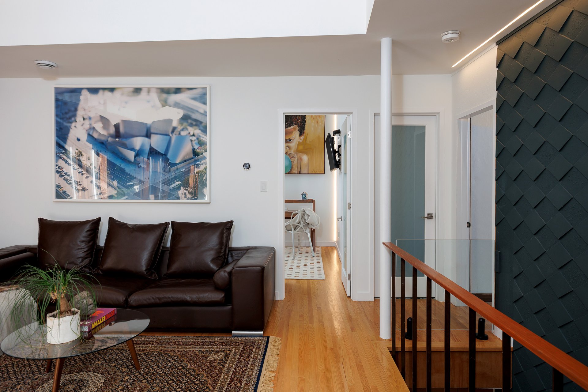 Kingsway Mid-Century Modern