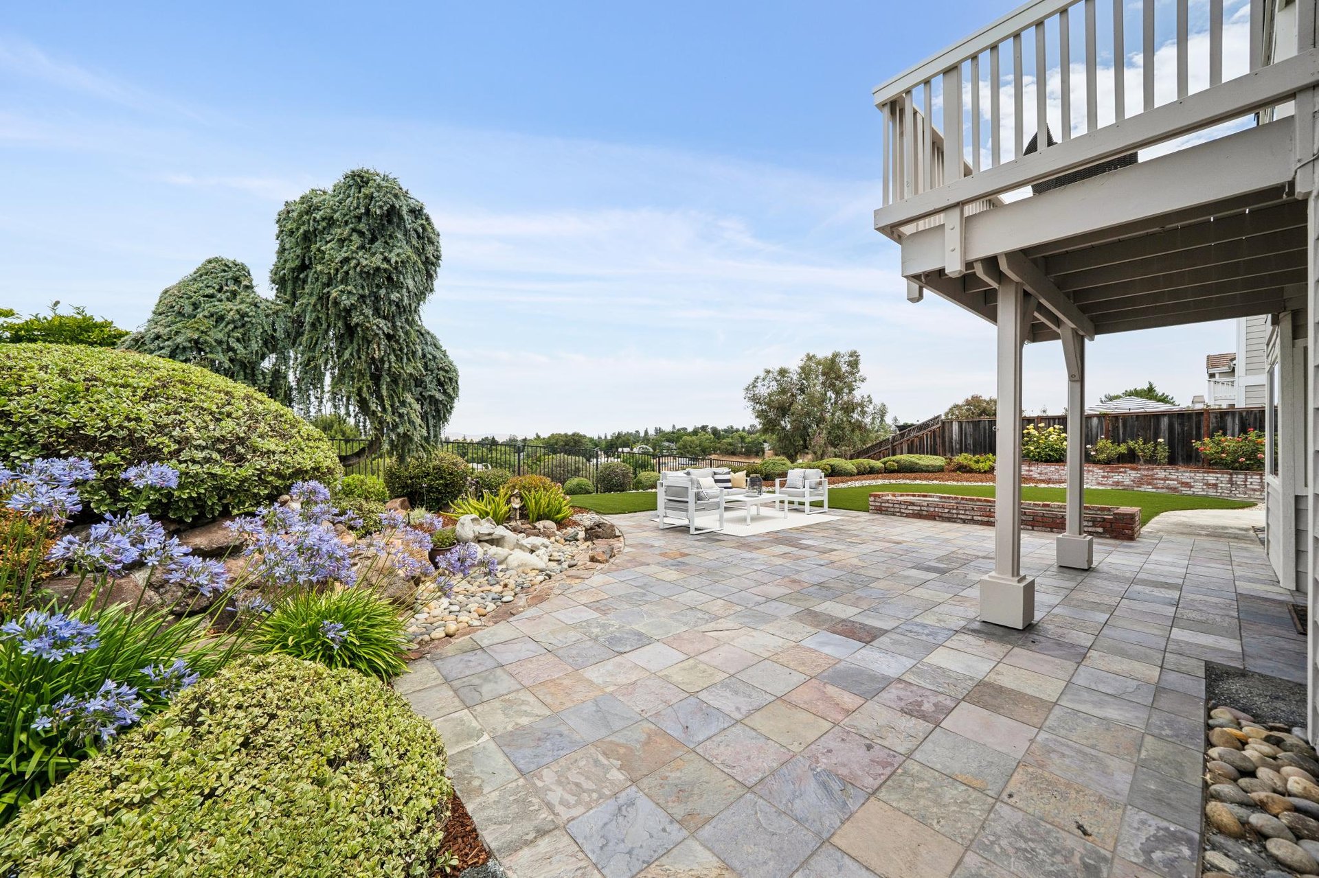 5075 Monaco Dr.
